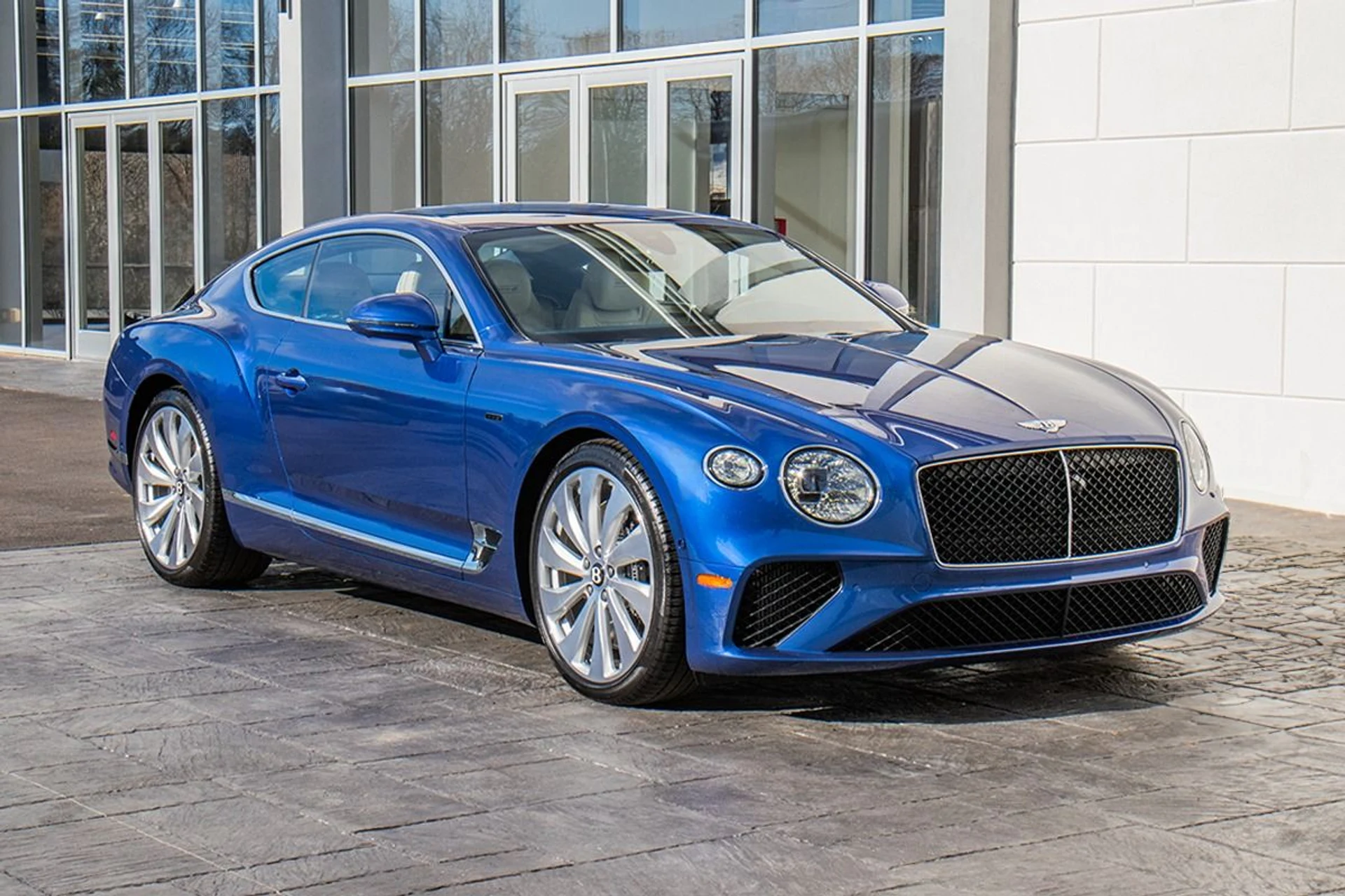 mph023_3571768693_Used_2024_Bentley_Continental_GT_V8_Edition_8_1747747956_6e3a72ba04