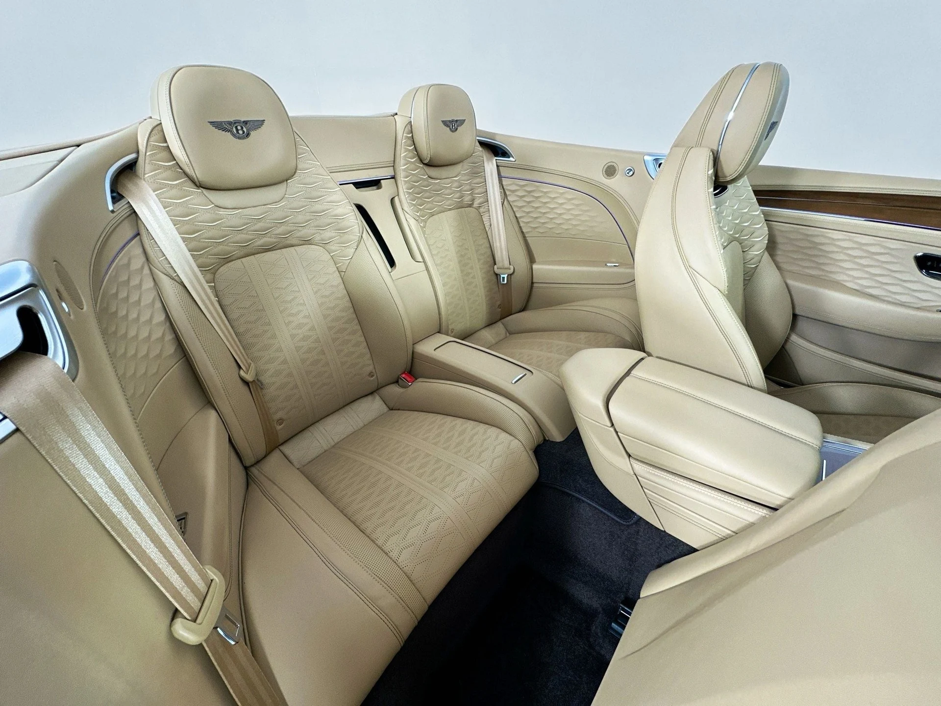 mph023_3573263700_24_982787234a