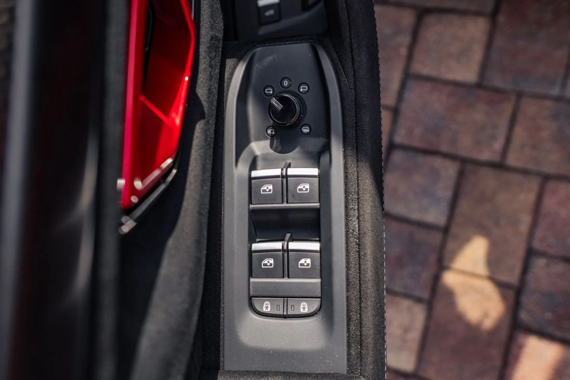 mph023_3588959719_b2f2a16a084ad6edb674710ebe3c319bx_3c6e8d3651