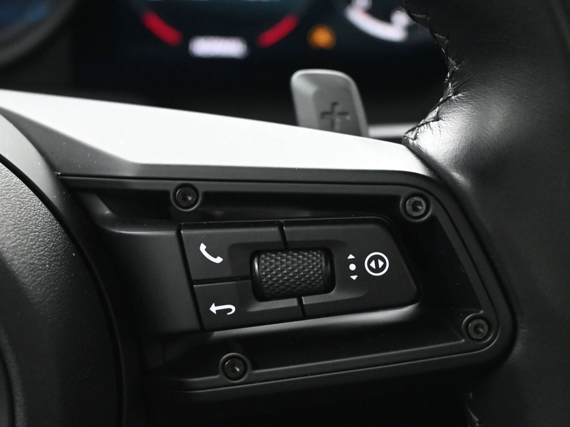 mph023_3598885500_cd33bec4265884818f4adbb7085813eex_fb7ae7c25b