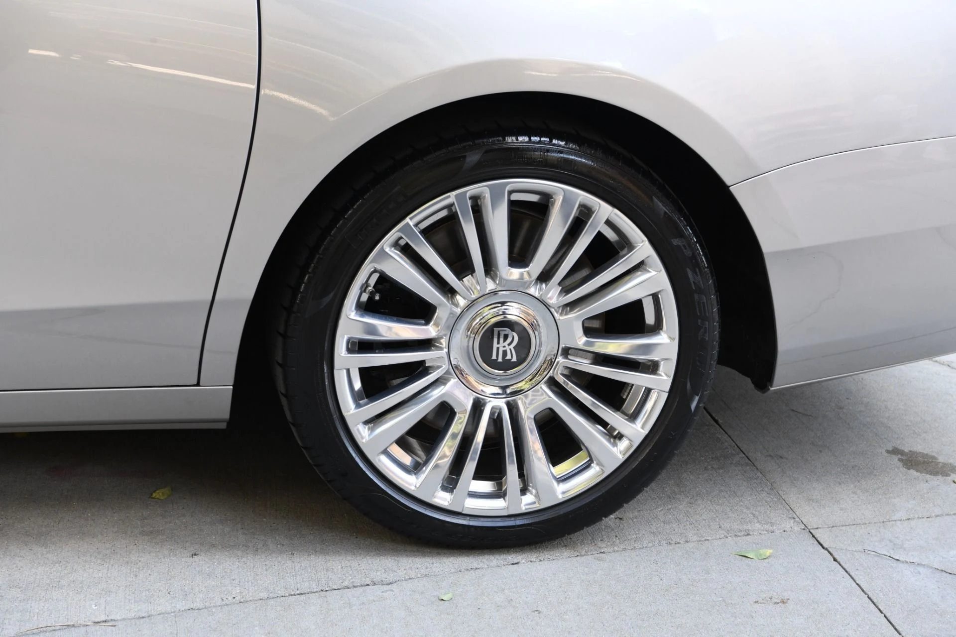 mph023_3607280600_9517_p25_l_88304cb174