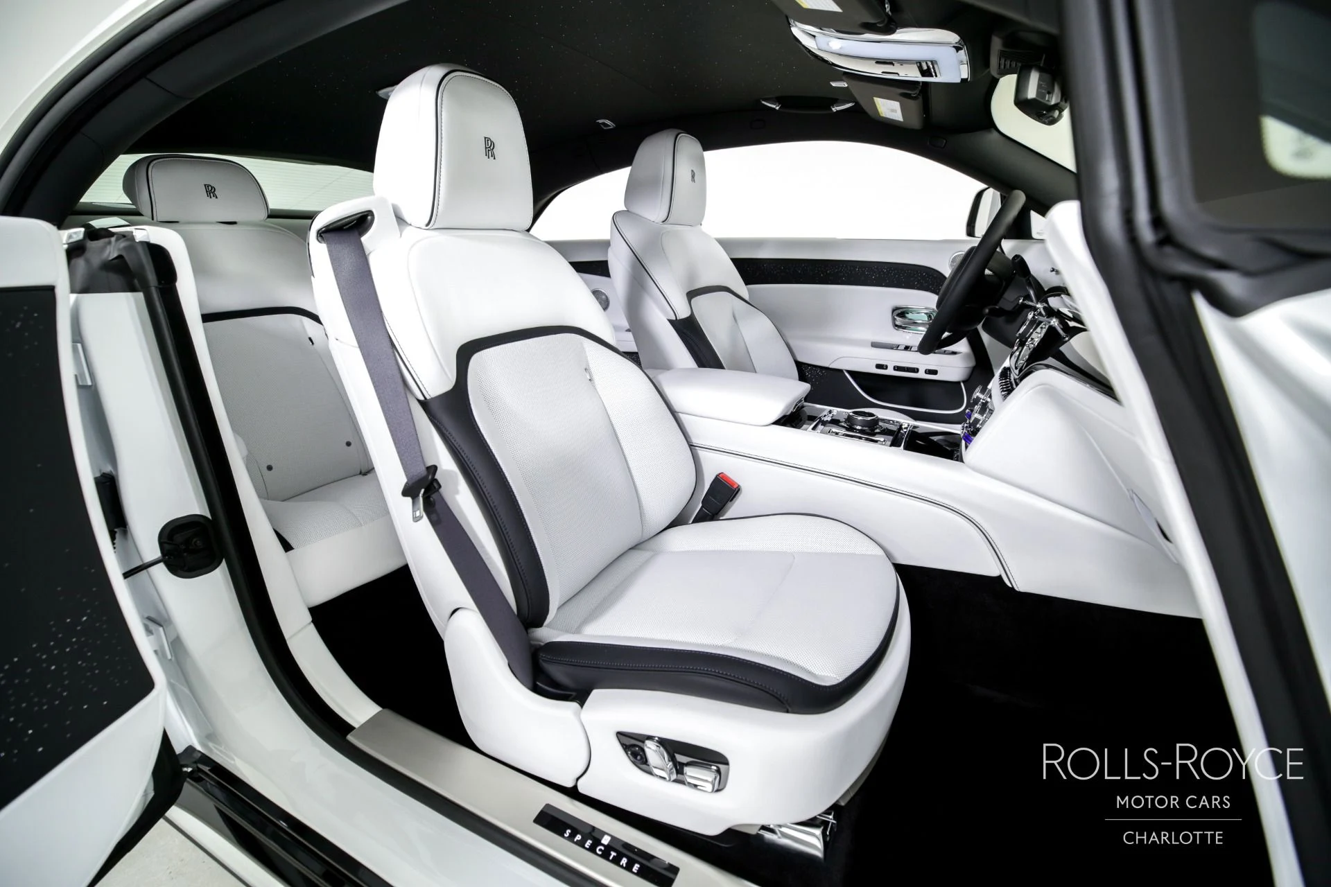 mph023_3608358594_Used_2024_Rolls_Royce_Spectre_1712872063_411ecae4c5