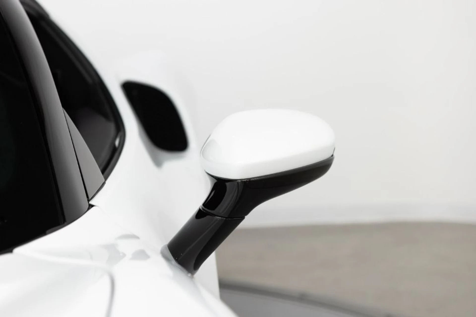 mph023_3612070084_Used_2024_Ferrari_296_GTB_5976bbf9b4