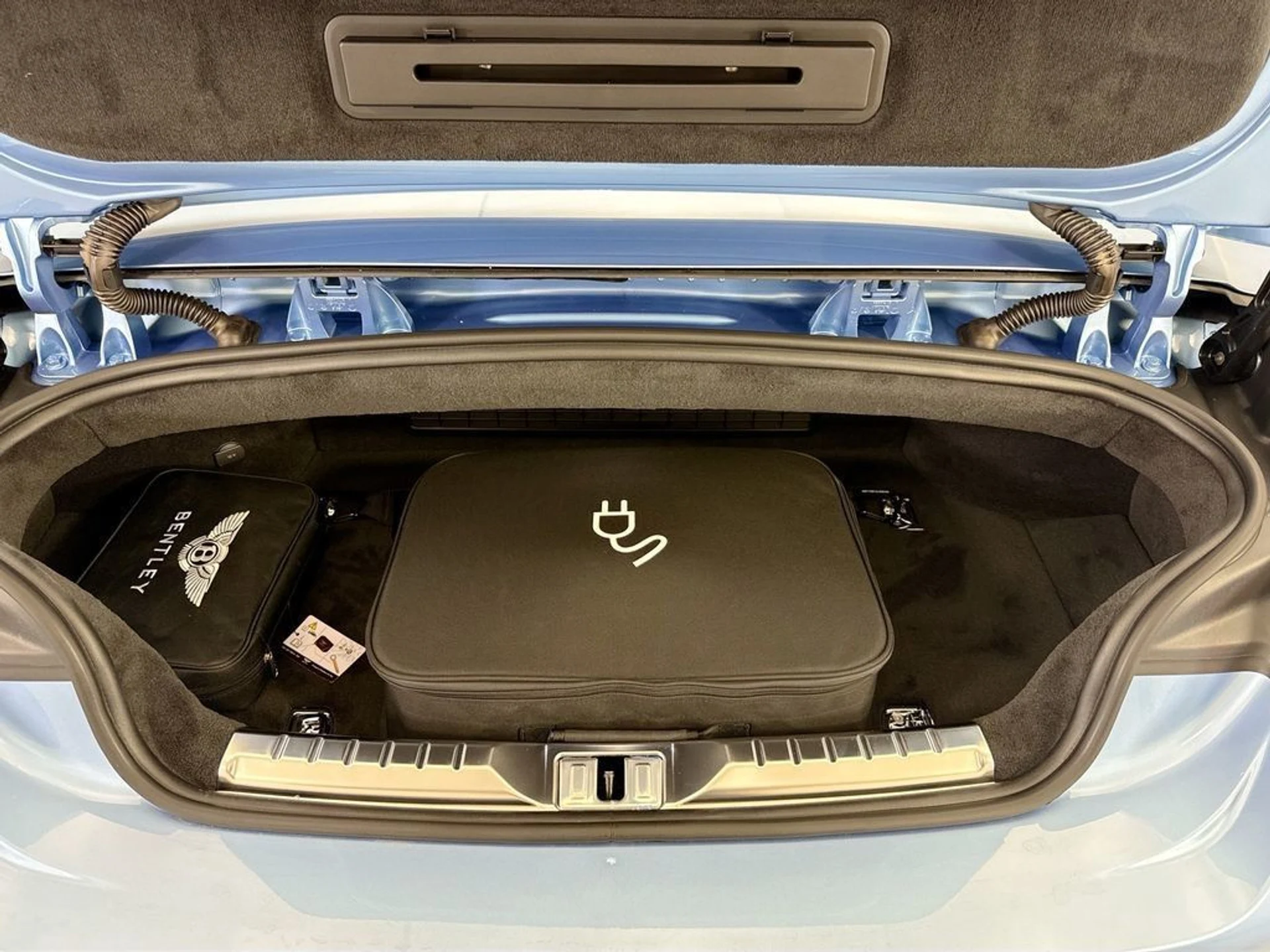 mph023_3620830358_new_2026_bentley_continental_gtc_8119_22995387_24_1024_9151cd7b02