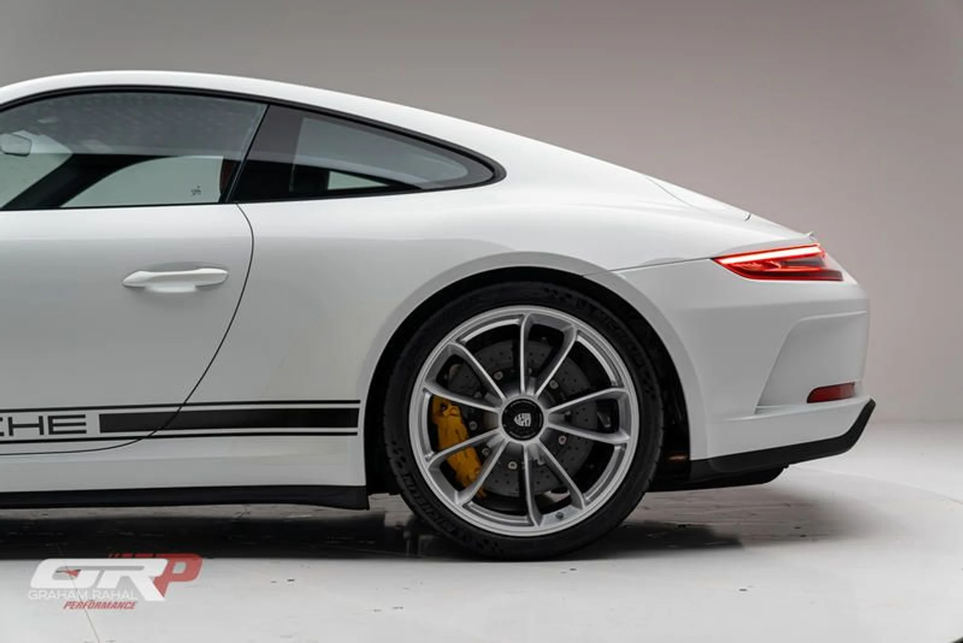 mph023_3621611365_6_C3940_DA_9_F31_4637_AF_81_6_A52430_A04_CE_9e45bbc83d