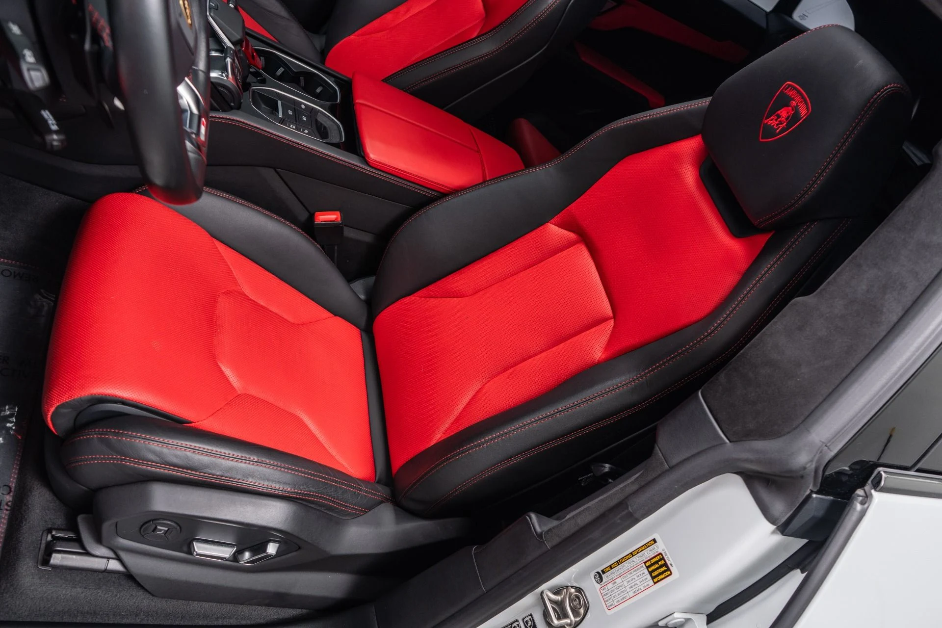 mph023_3623278759_Used_2021_Lamborghini_Urus_Bang_and_Olufsen_Audio_Two_Tone_Interior_641_Horsepower_1773860440_4cdb64aa9e