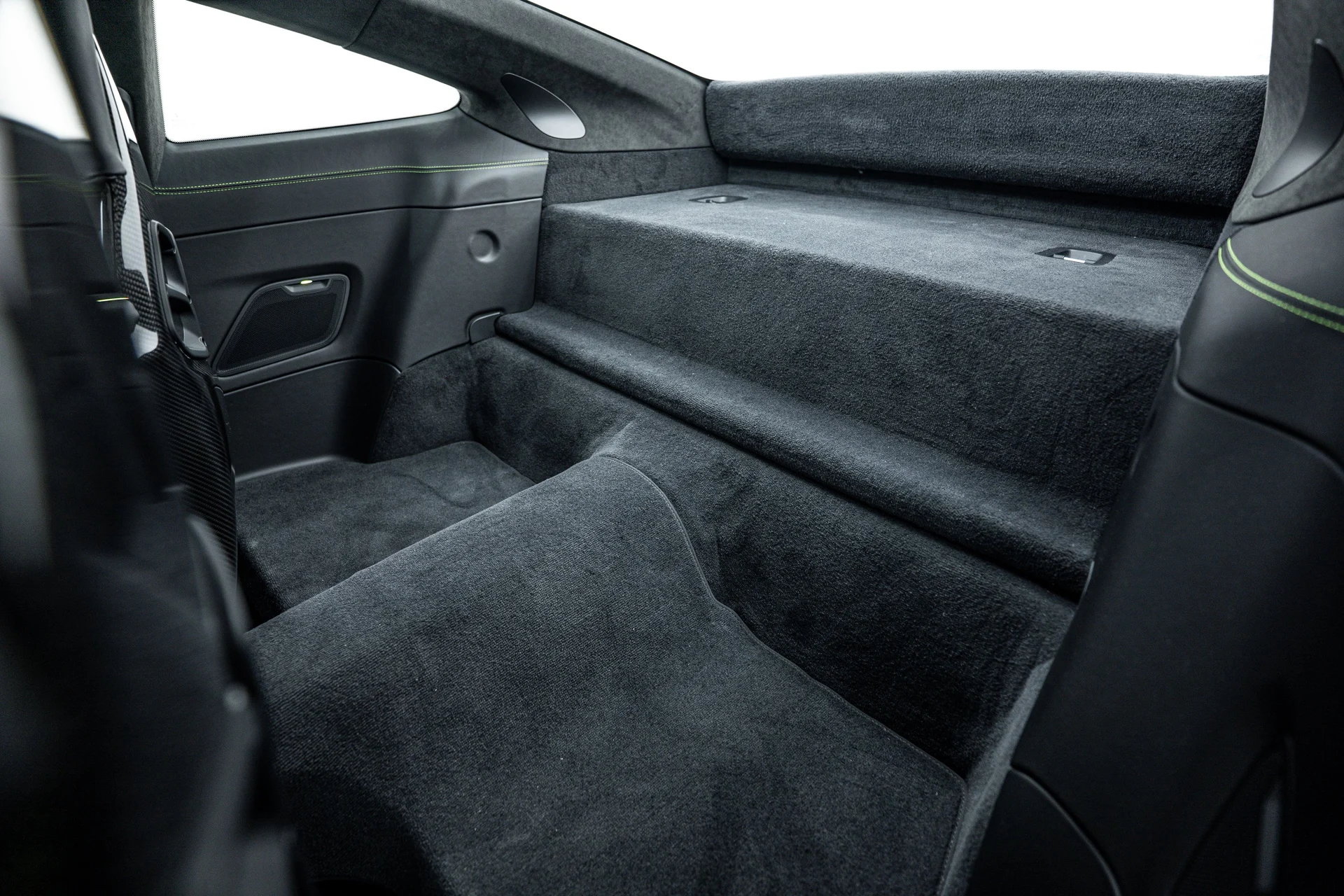 mph023_3625111672_37581dadea52433395c5290041191759_5cbc7bc016