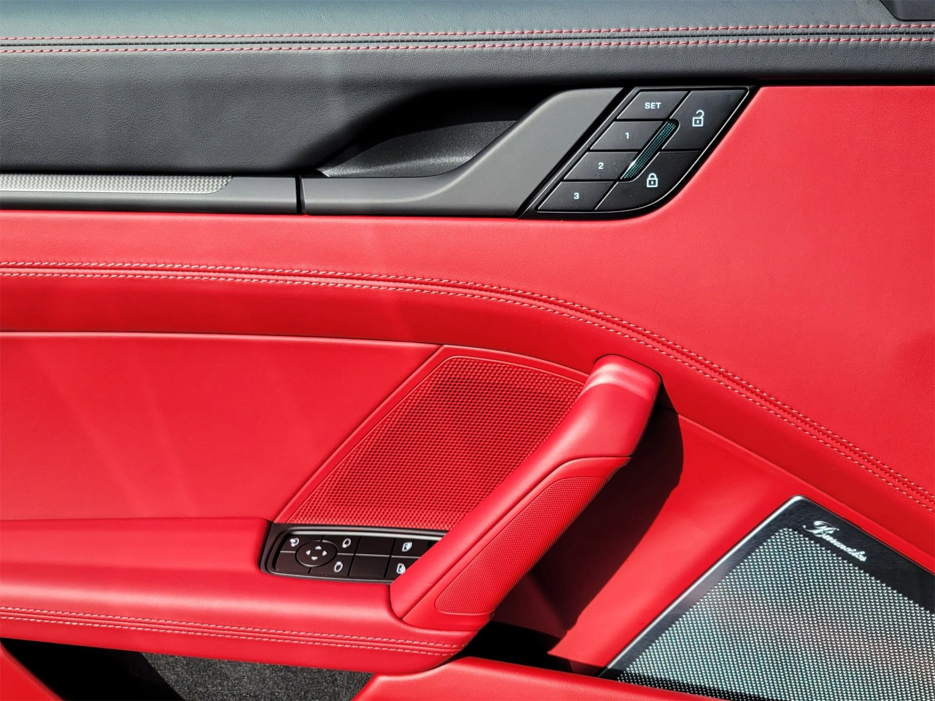 mph023_3630084261_60128de627cab58454f8f4ee49d1b4b0_1011e3aa34