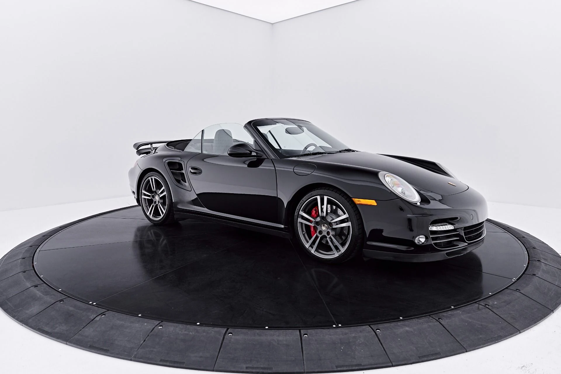 mph023_363064258_Used_2010_Porsche_911_Turbo_1785431126_d36fcdd291