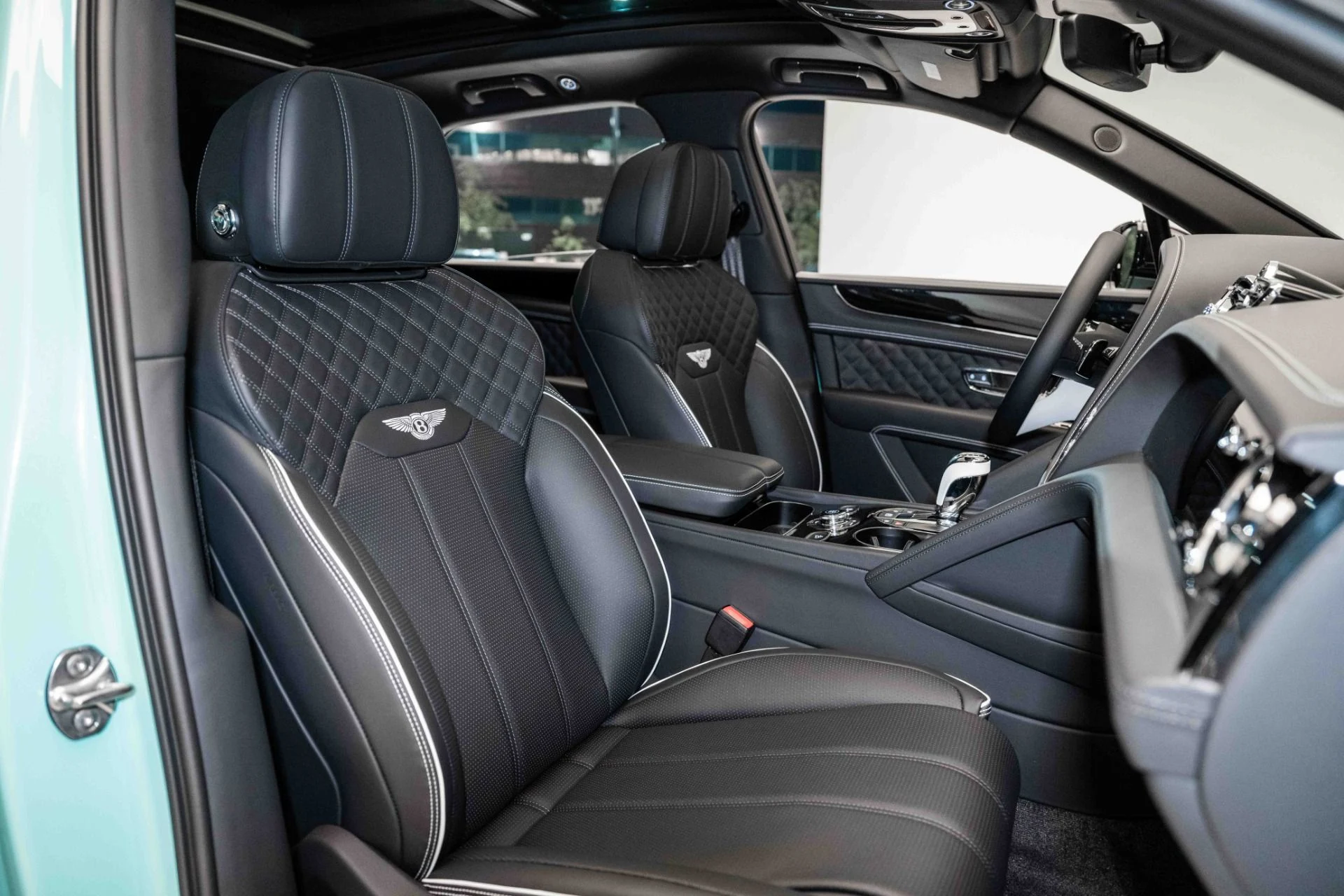 mph023_3634557016_Used_2024_Bentley_Bentayga_S_V8_1759780354_f8e4a3c7cf