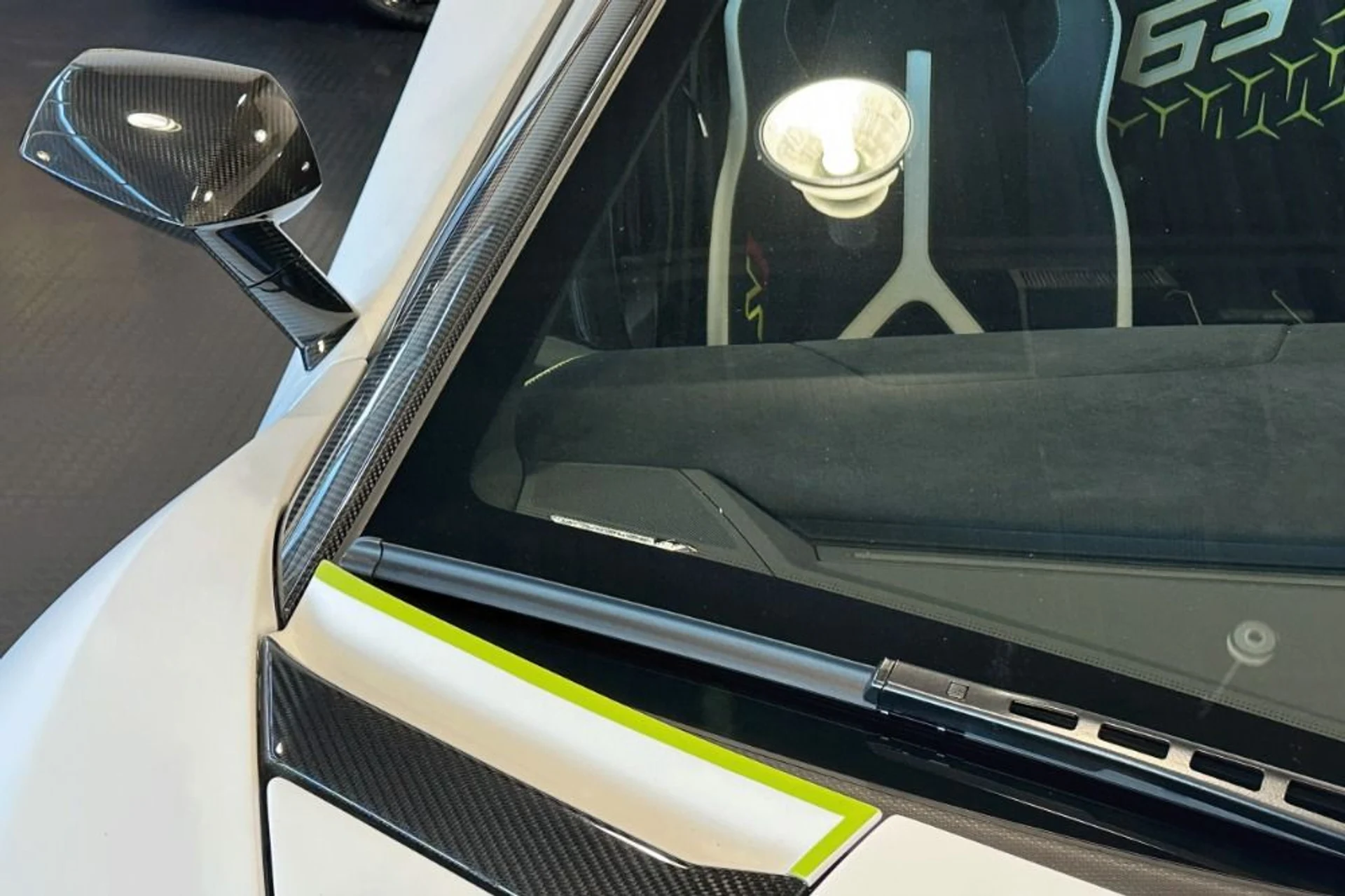 mph023_3653403140_Used_2021_Lamborghini_Aventador_LP_770_4_SVJ_1765888214_f6e9ce5c86