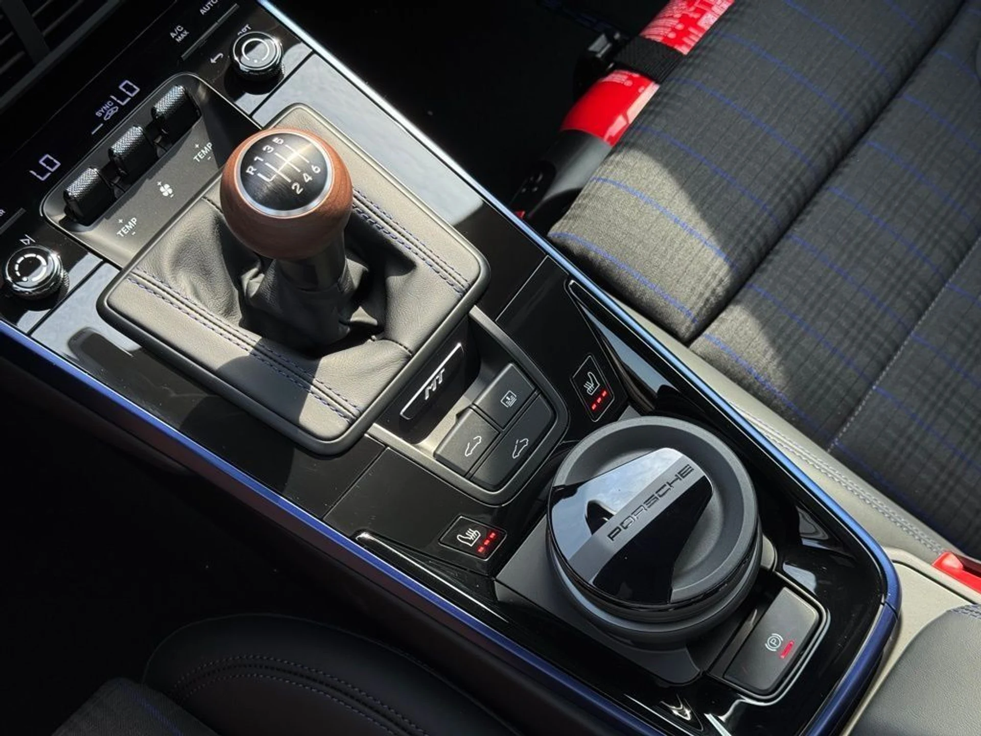 mph023_3662737129_27a7b04e7e1b7c0e43f4e5e1c4659ba2_0ba778cd5c