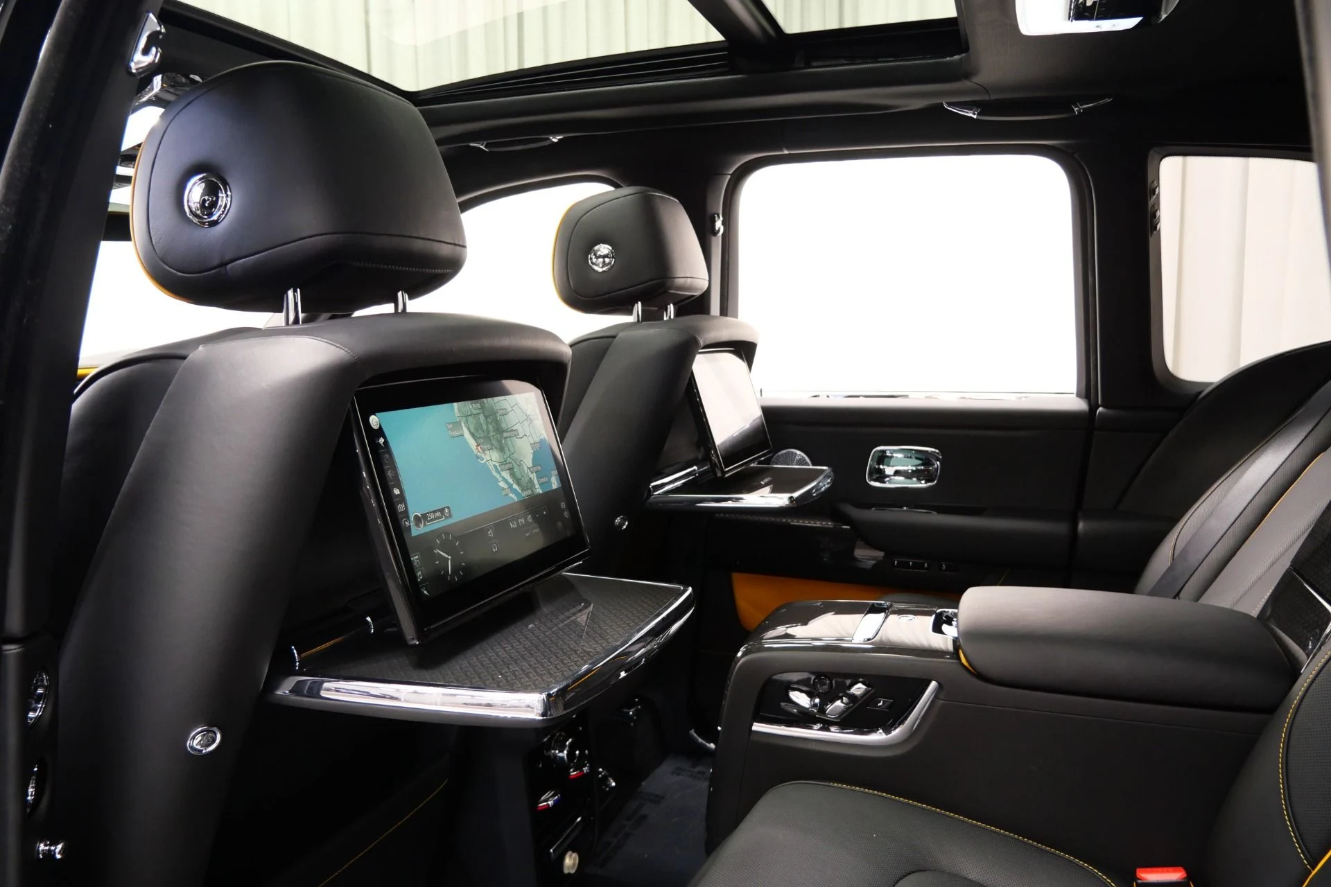 mph023_3665947111_Used_2023_Rolls_Royce_Cullinan_Black_Badge_Rear_Seat_Entertainment_Bespoke_Audio_Panoramic_Roof_1785878493_1740026f42