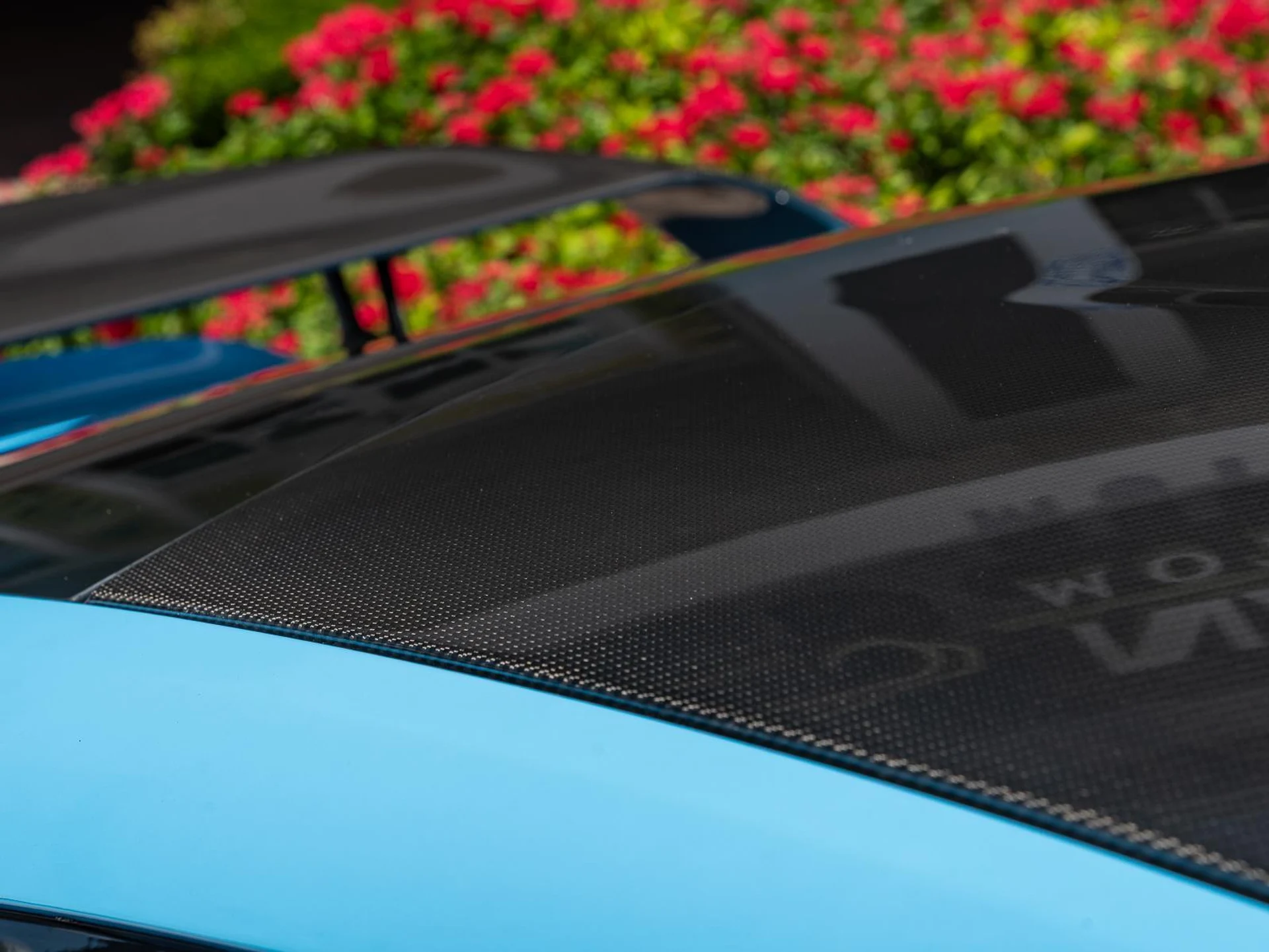 mph023_3666122078_Used_2023_Aston_Martin_Vantage_V12_1780952615_10fbb91880