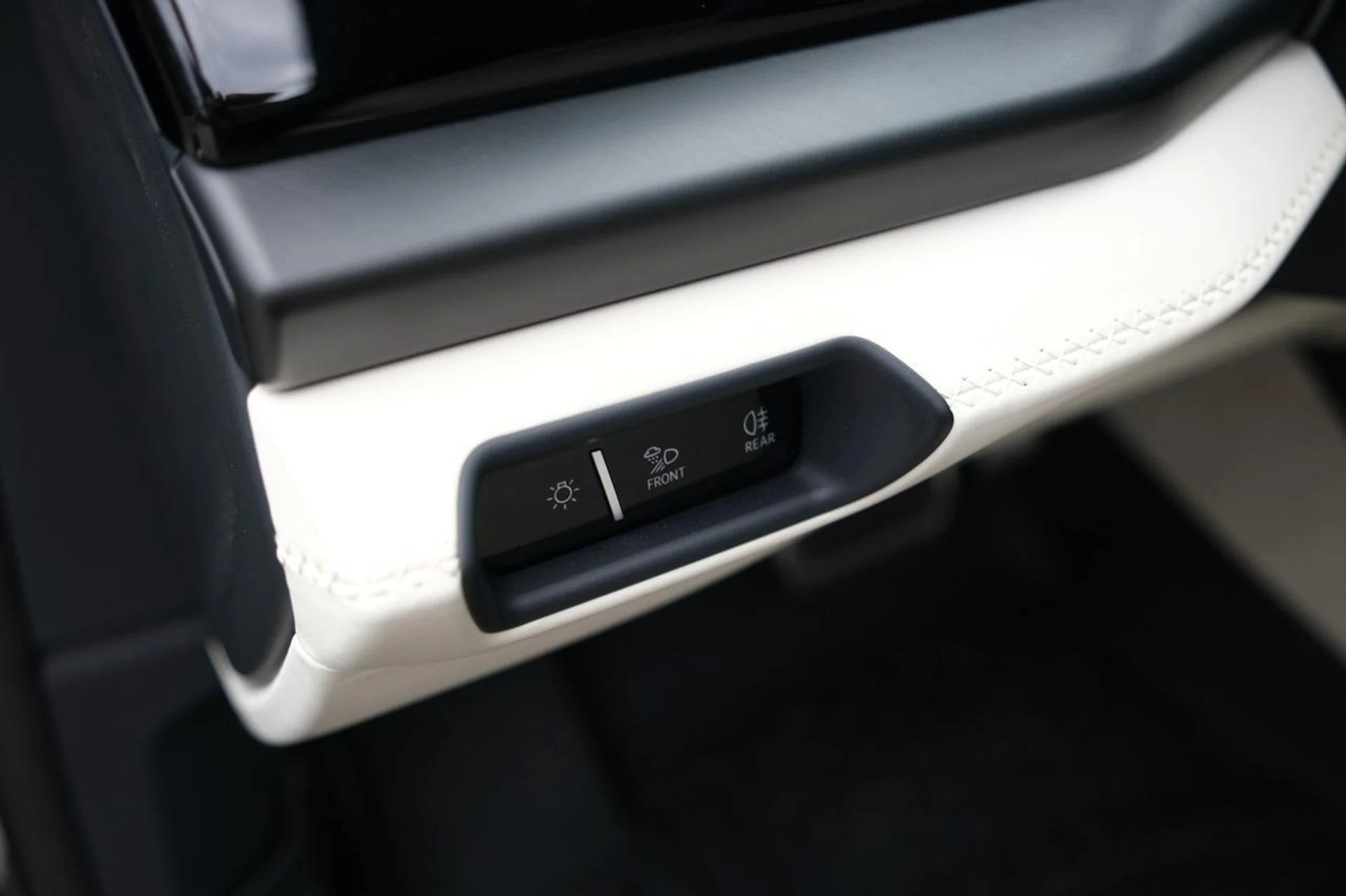 mph023_3666485851_3e1dca393603fd116cdbd63cc4dbf95d_647f917ead