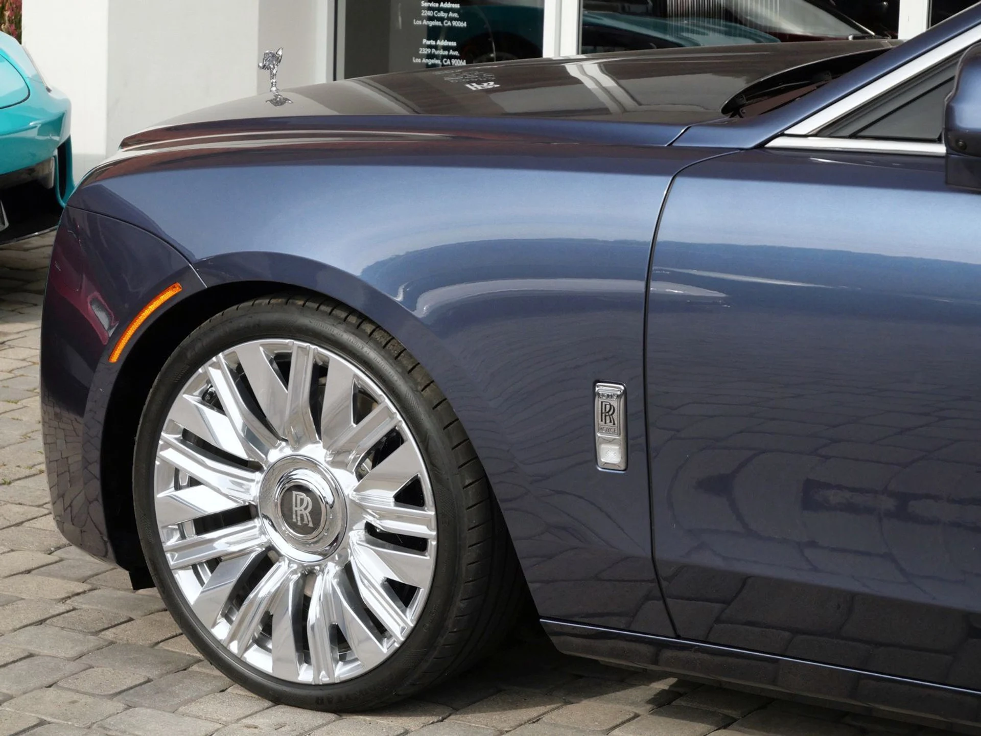 mph023_3682662221_aead0923cf5084204d42b429f440d230x_3042ac274f