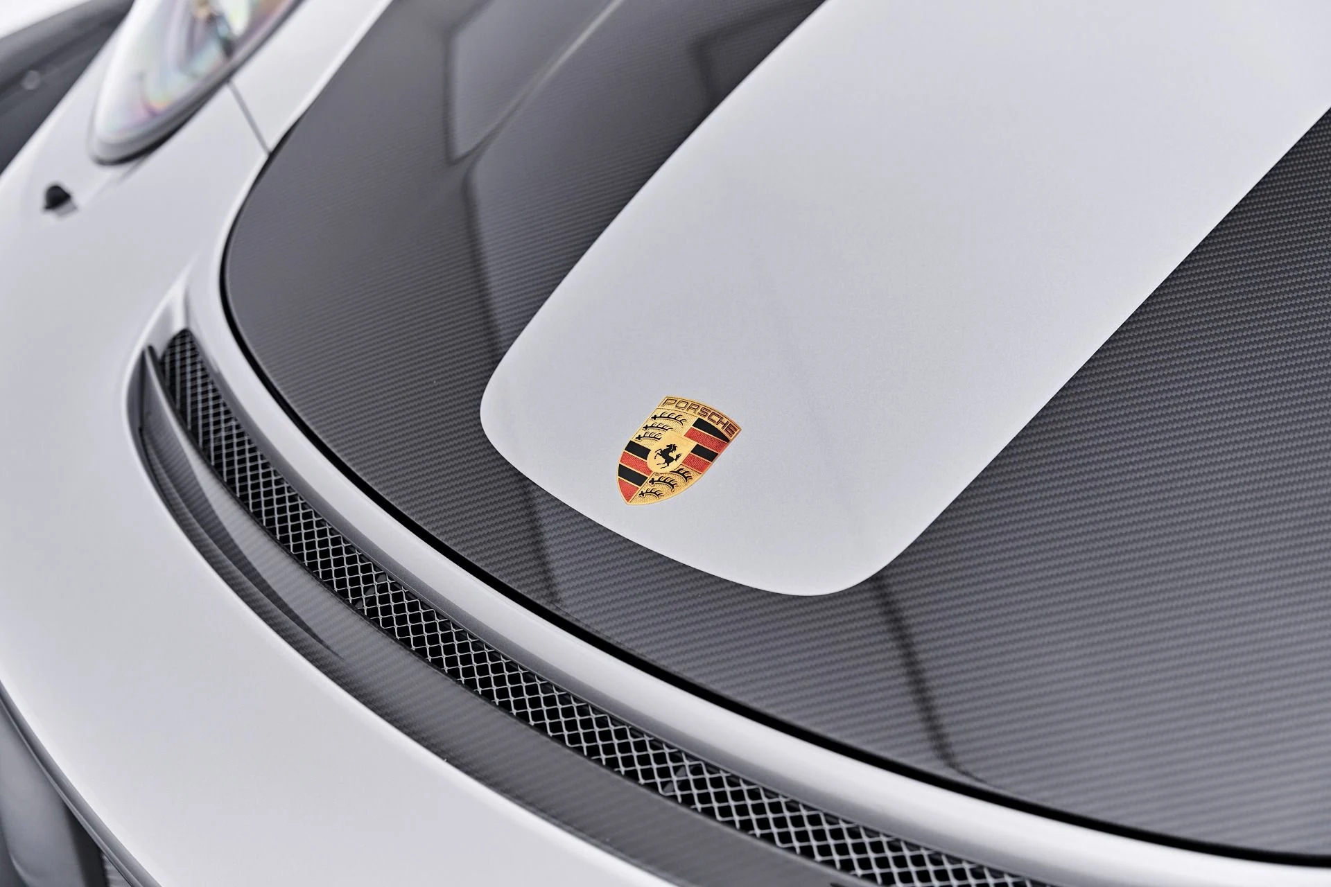 mph023_3692974964_Used_2019_Porsche_911_GT_2_RS_1788559186_56f7541dcc