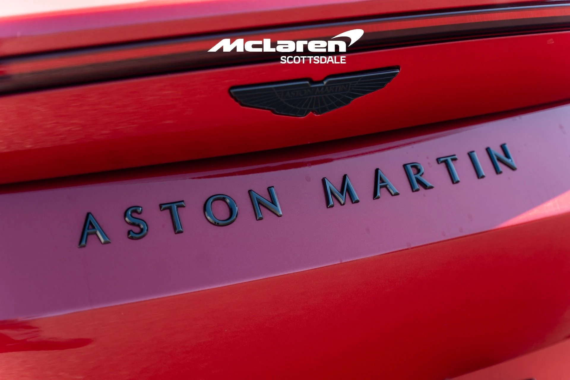 mph023_3700616569_Used_2022_ASTON_MARTIN_VANTAGE_1776494710_fc377f1386