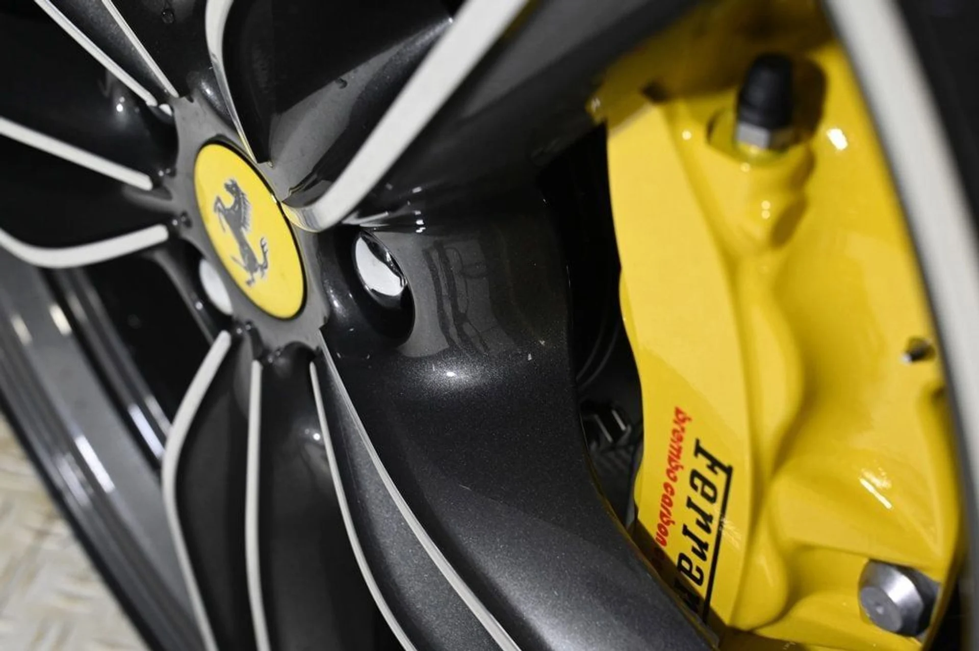 mph023_3714075595_b610b6c4c52348fb9faa96b42cf88f36_058f0a5b3b