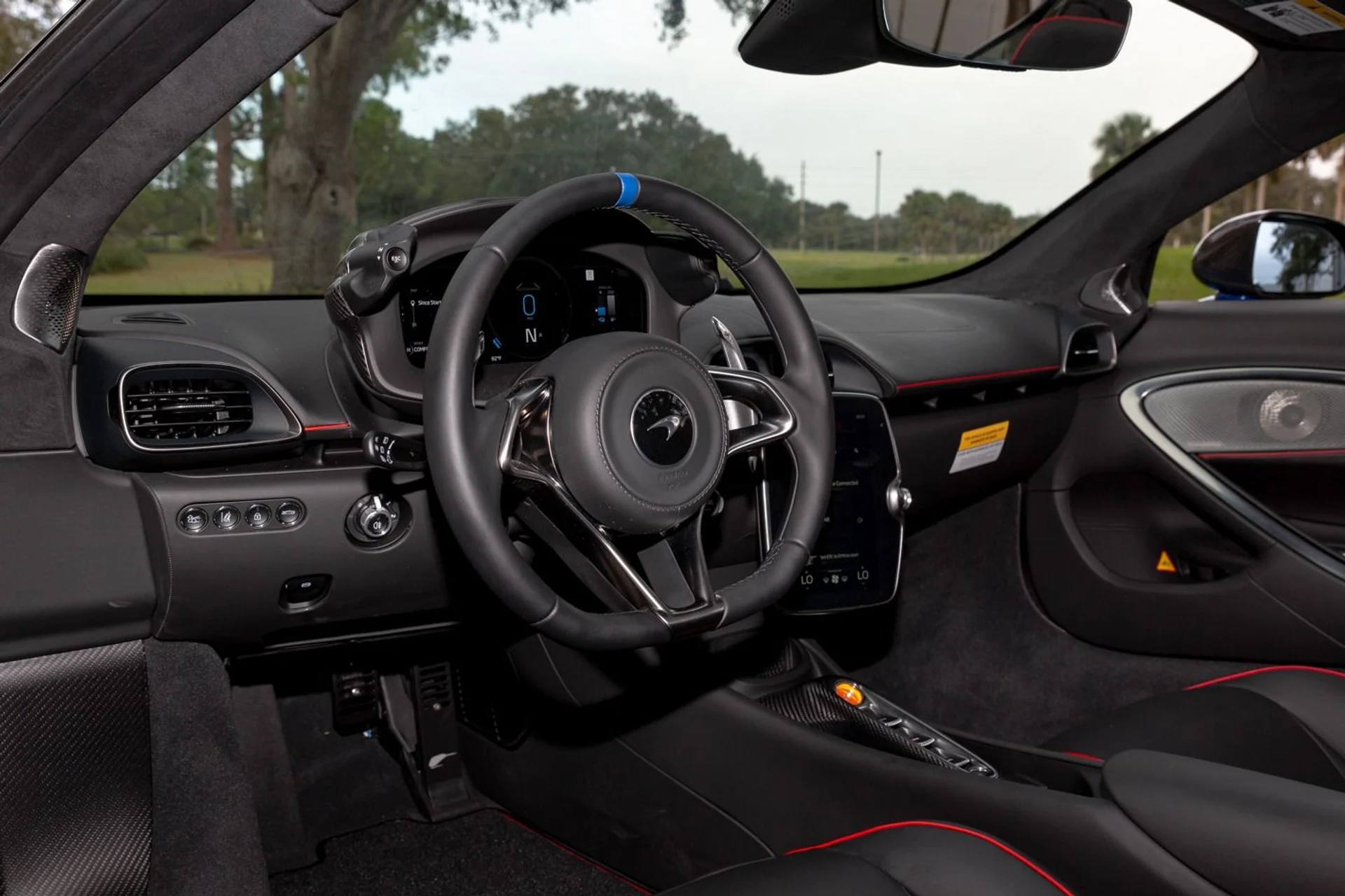 mph023_3724410753_458_p24_l_7c8e6bad7d