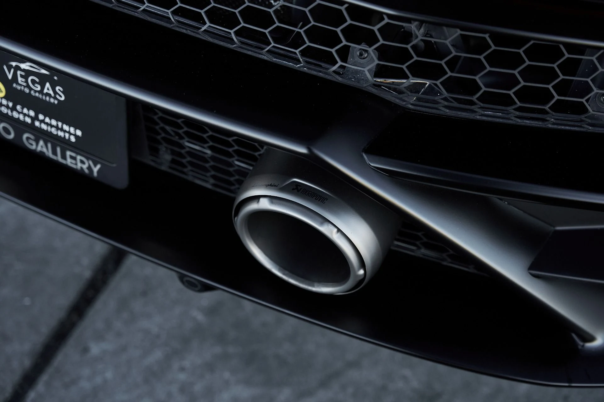 mph023_3733812440_Used_2024_Lamborghini_Huracan_EVO_Spyder_1766881357_96dc5e2fa2