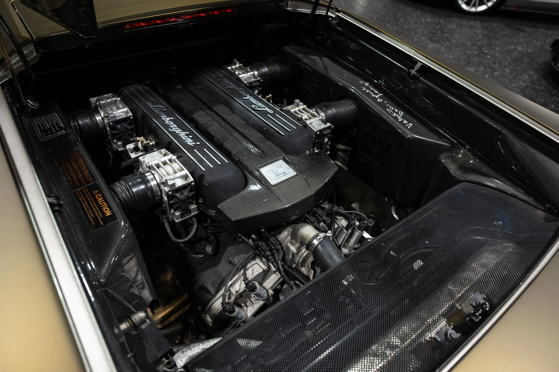 mph023_3745610400_Used_2007_Lamborghini_Murcielago_LP_640_6_SPEED_RWD_CONVERSION_CARBON_CERAMIC_BRAKES_1763250283_eb28fad828