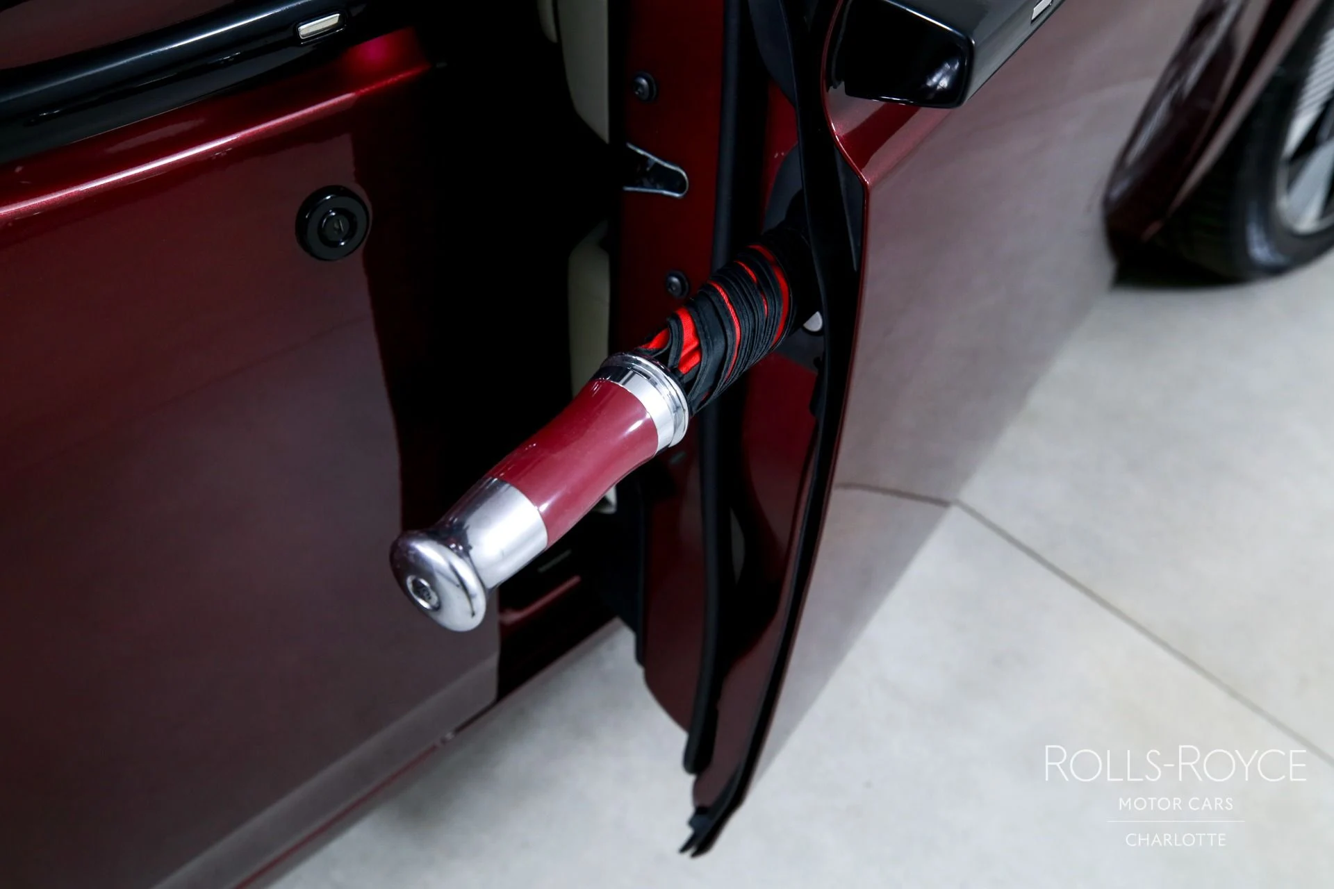 mph023_3745761263_Used_2019_Rolls_Royce_Phantom_1760804131_b67c2c8ca6