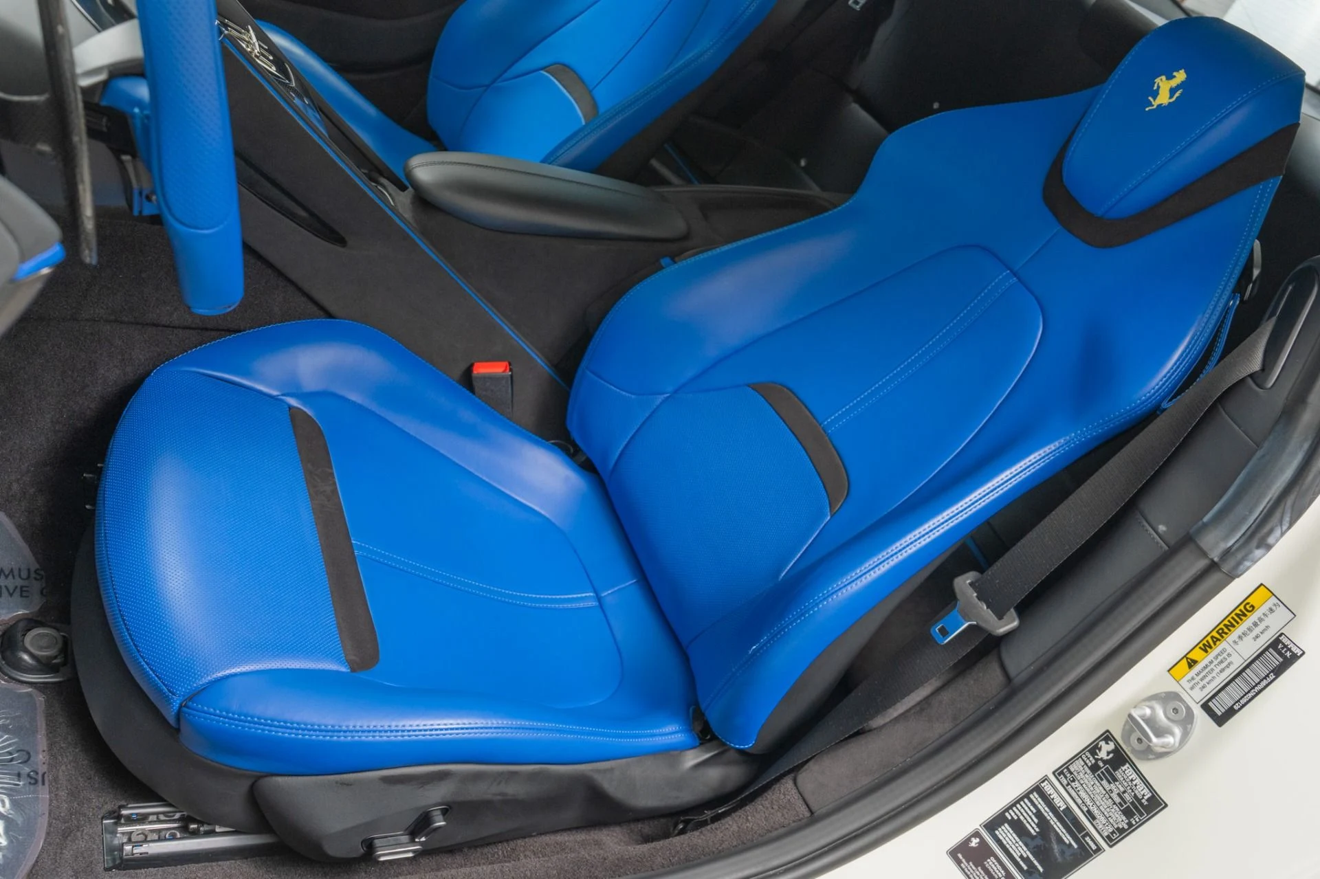 mph023_3746319657_Used_2022_Ferrari_Roma_Two_Tone_Interior_Carbon_Fiber_Interior_Trim_JBL_Hi_Fi_1787948407_b6a6156de9