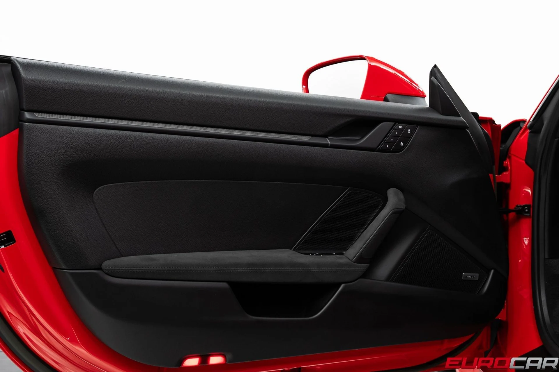 mph023_3749545053_image_24_9a6643506f