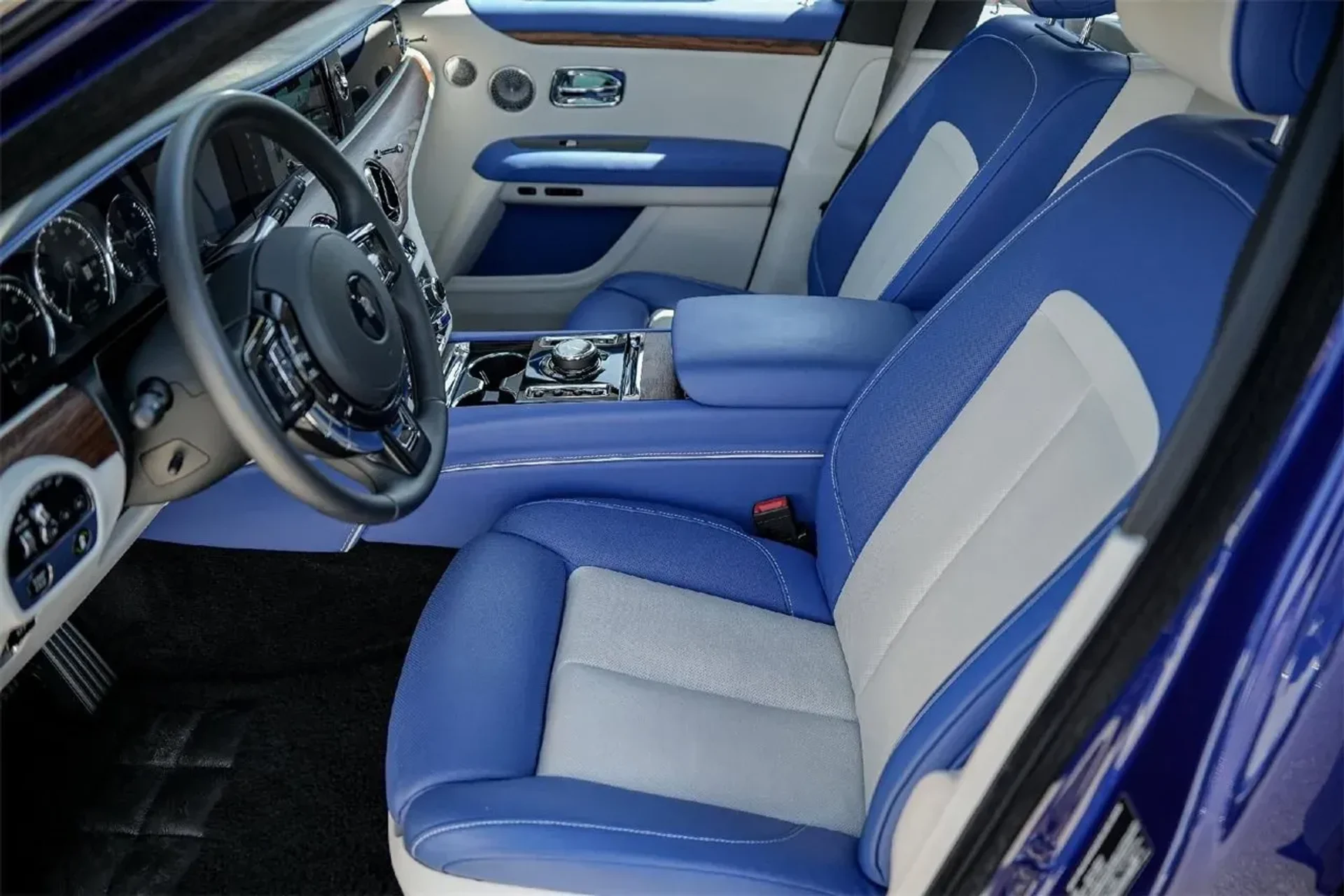 mph023_3749944757_4d77e5f5f3594377afdc9add2ee3c61f_c5f728d80e