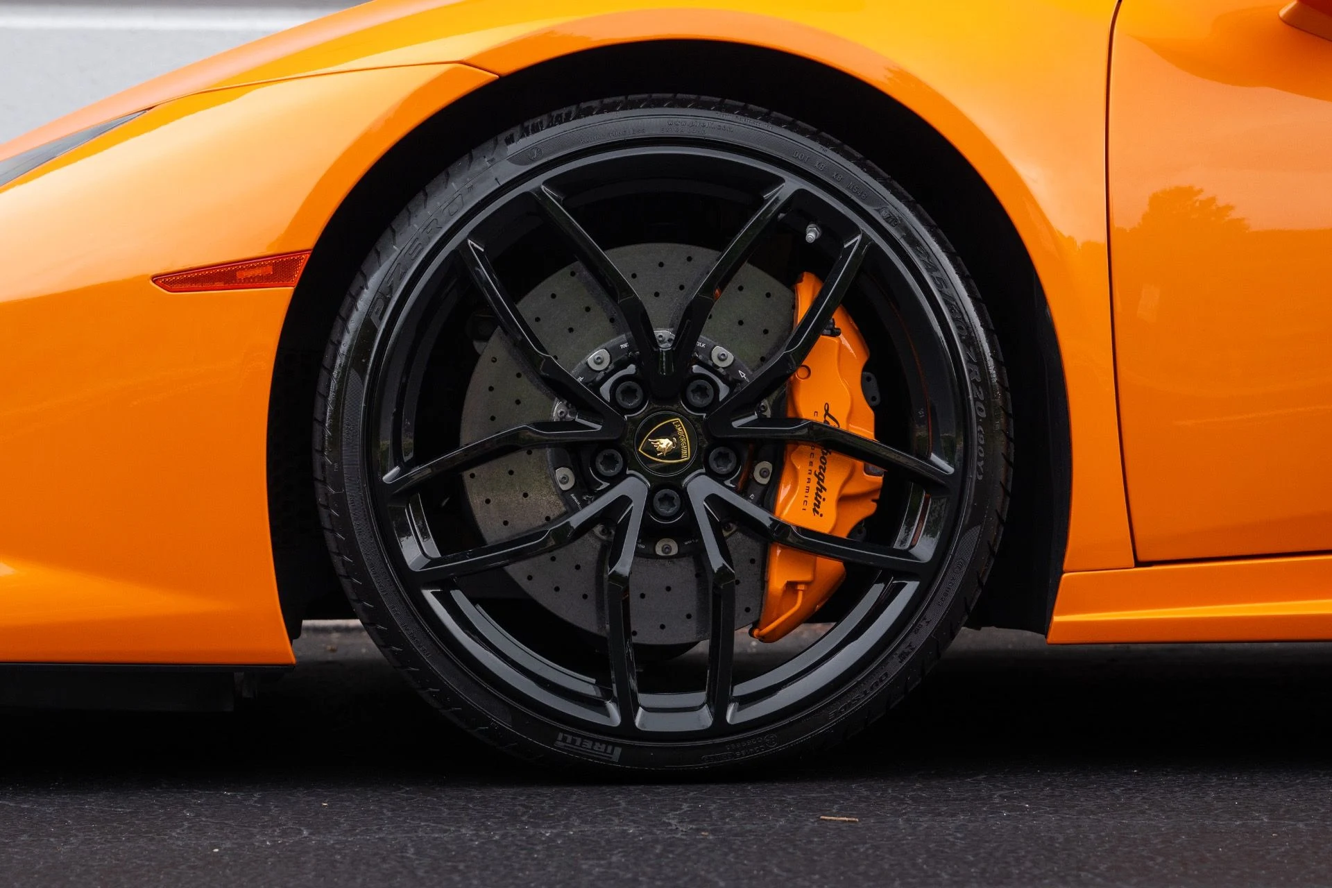 mph023_3751761820_Used_2016_Lamborghini_Huracan_LP_610_4_1780109643_8df9177d37