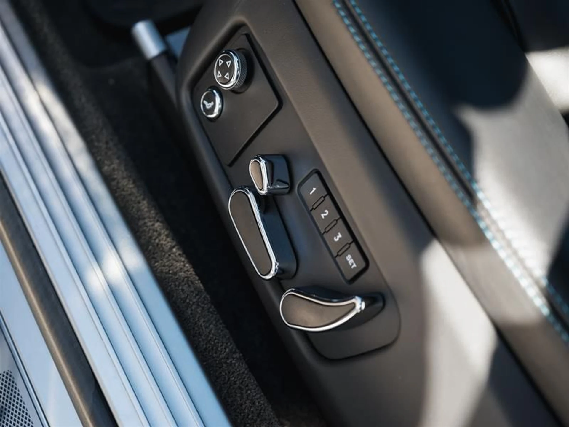 mph023_375376188_xngo2c31_3edb3e551a