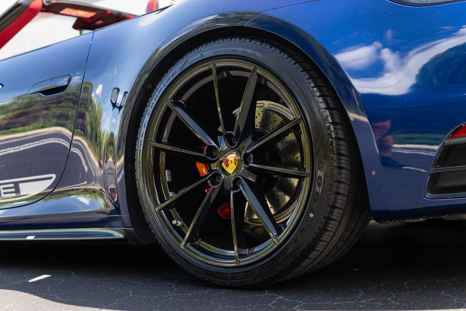 mph023_375896017_Used_2021_Porsche_911_Carrera_1775497213_746ff4f358