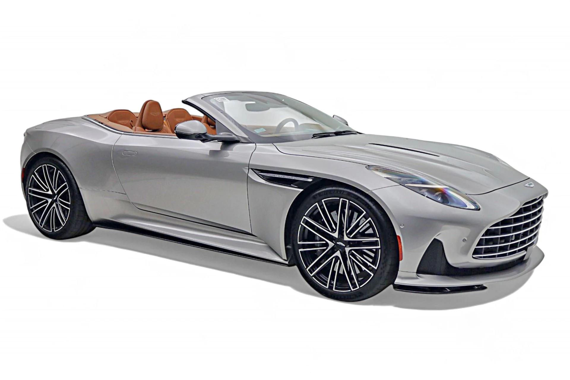 mph023_3760246147_Used_2024_Aston_Martin_DB_12_Volante_07e538d1cd