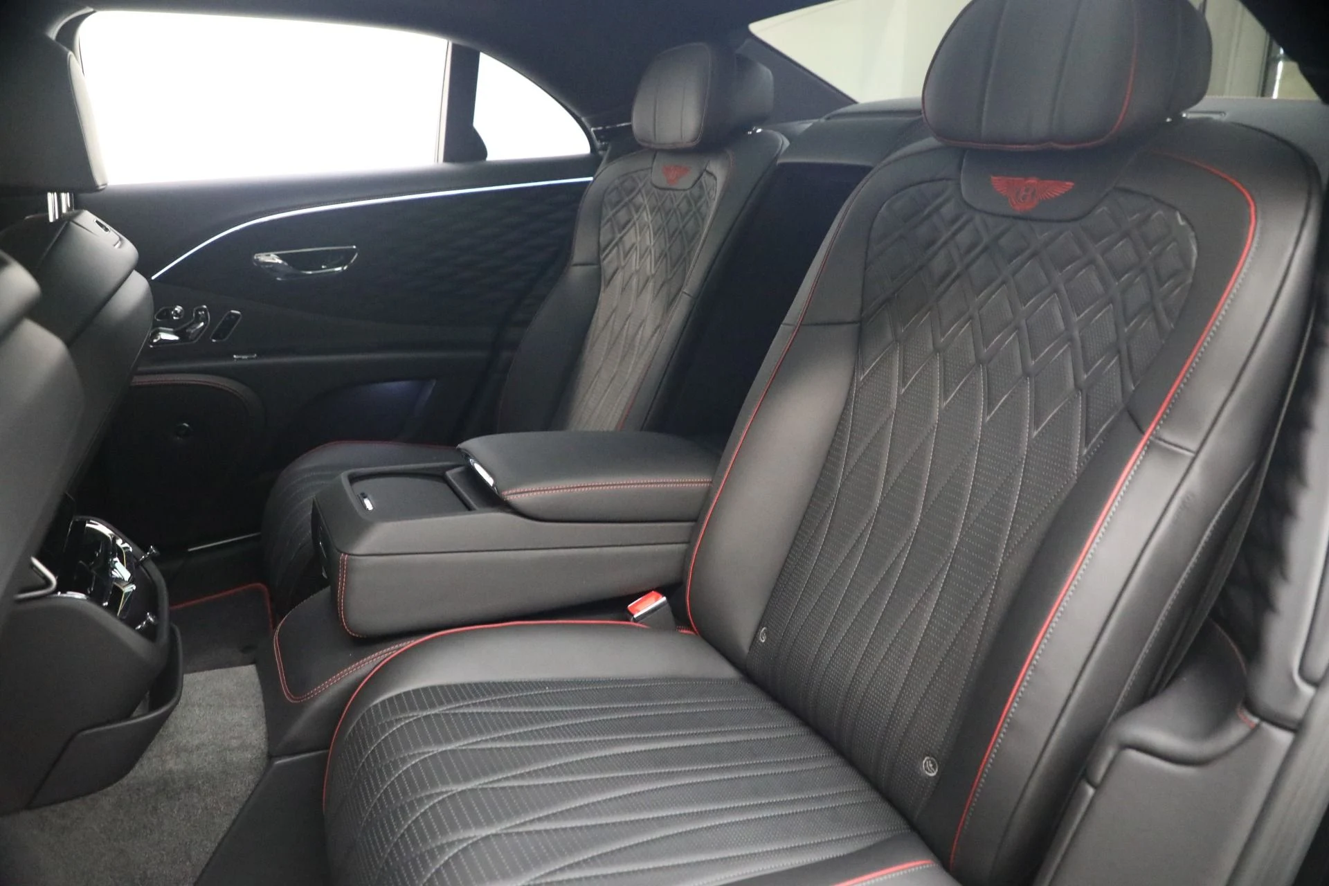 mph023_3761104528_Used_2022_Bentley_Flying_Spur_Hybrid_1788639355_bc6f6b96ad