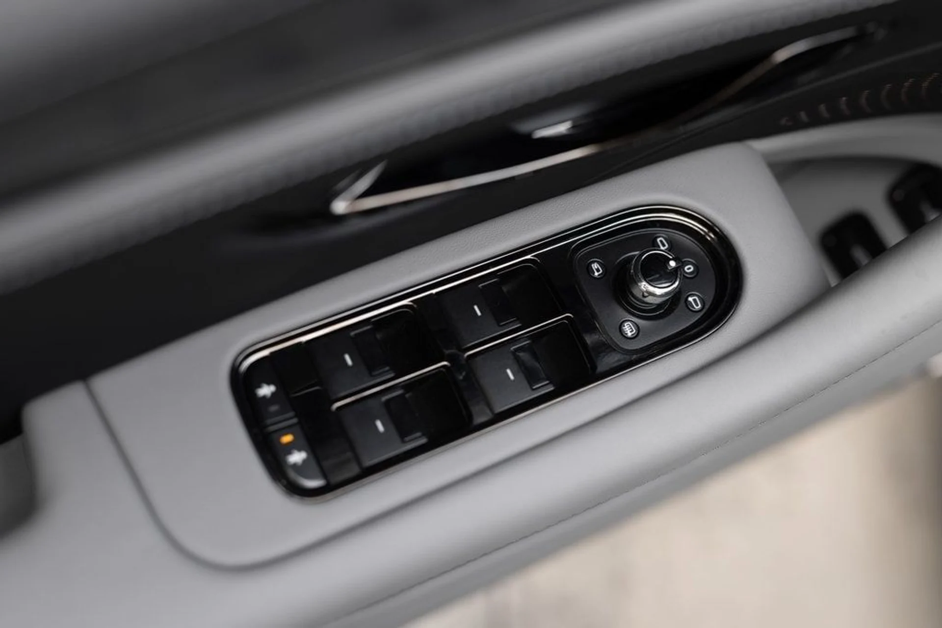 mph023_3764477467_9320ca6b4789b5bfdf01d039976f516ax_ef77ee0f64