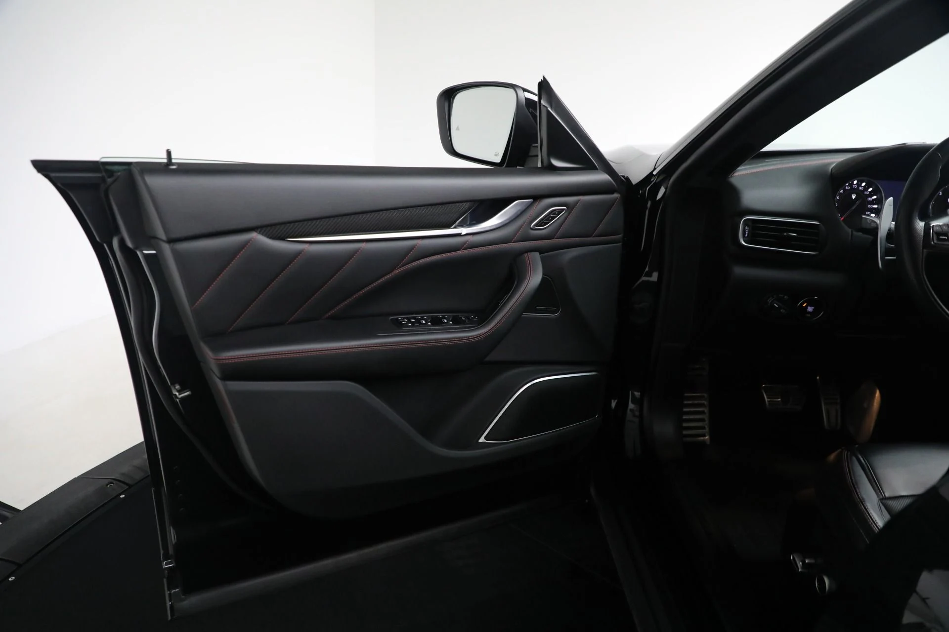 mph023_3777387114_Used_2022_Maserati_Levante_Modena_f6a9ff5188