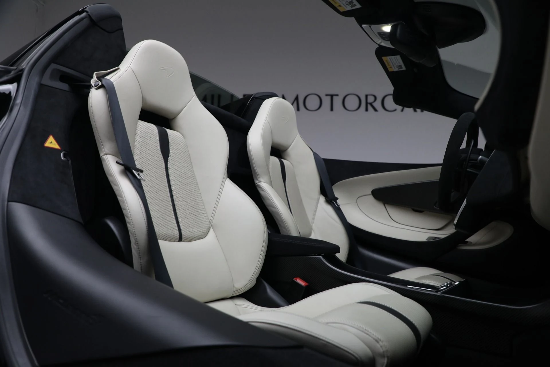 mph023_377897742_Used_2018_Mc_Laren_570_S_Spider_2777a5729e