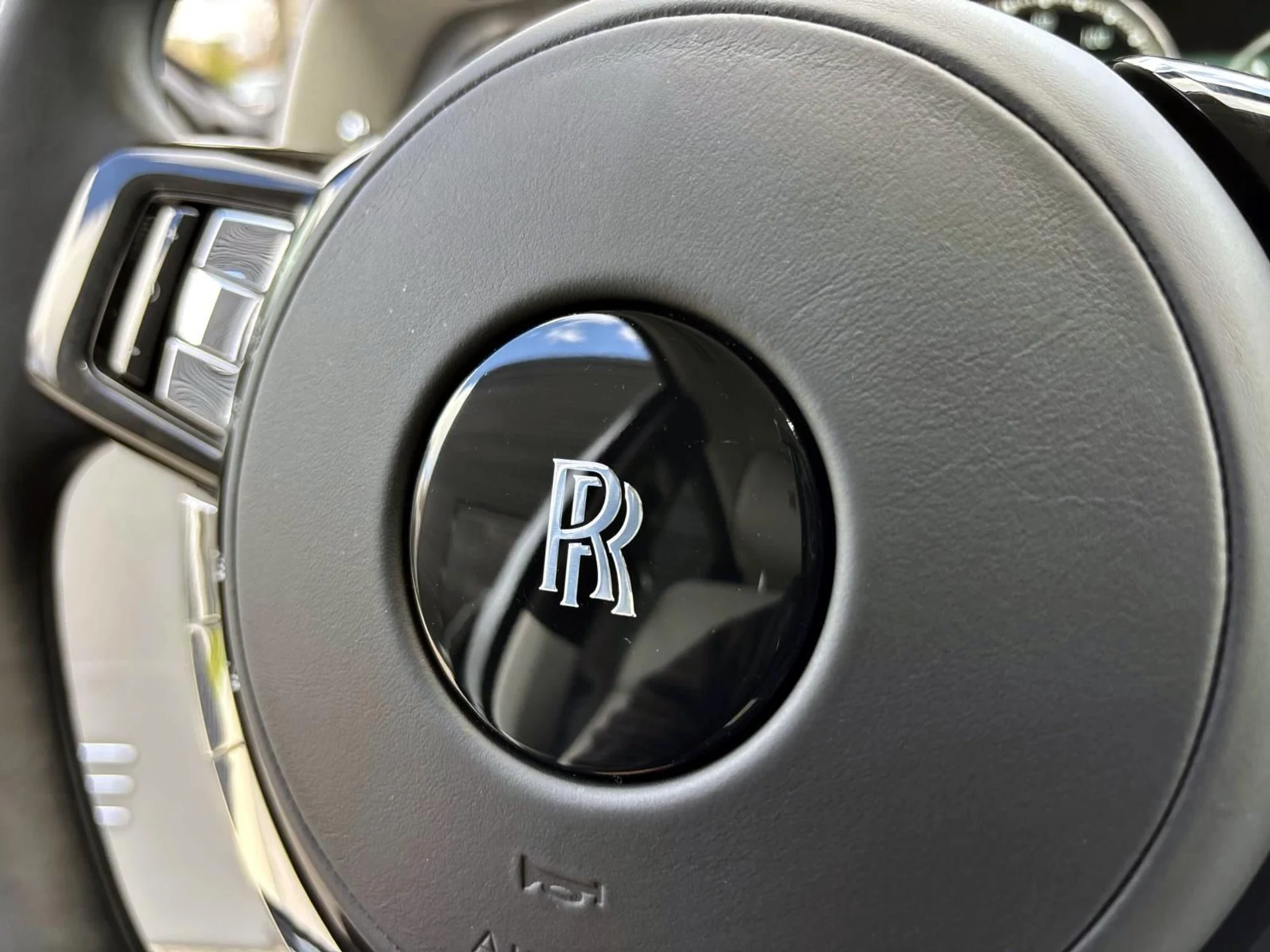 mph023_3779048140_b17606dd78072022f95f765dcf346c10x_69045c337b