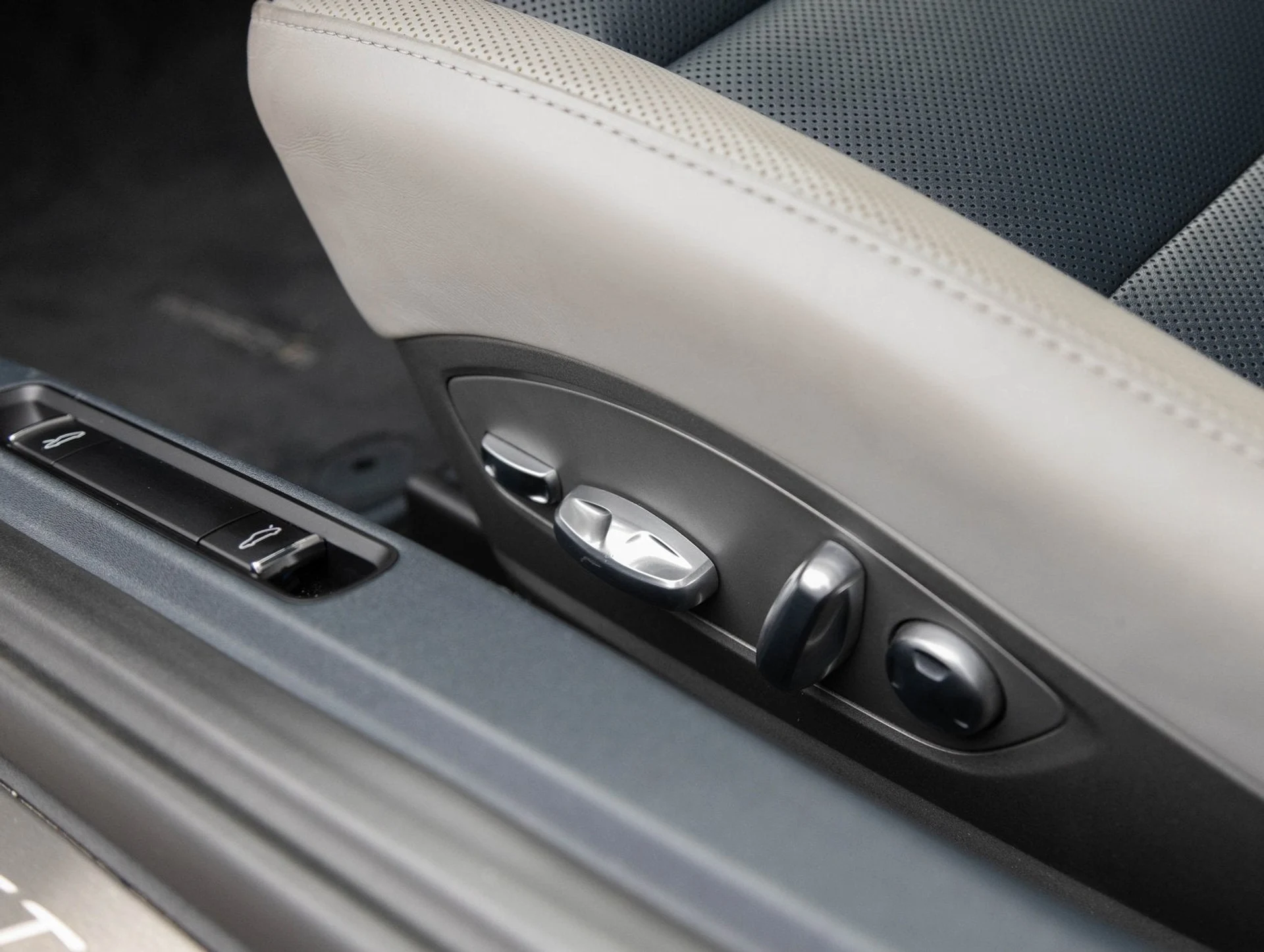 mph023_3780597691_24_38d228fdf6