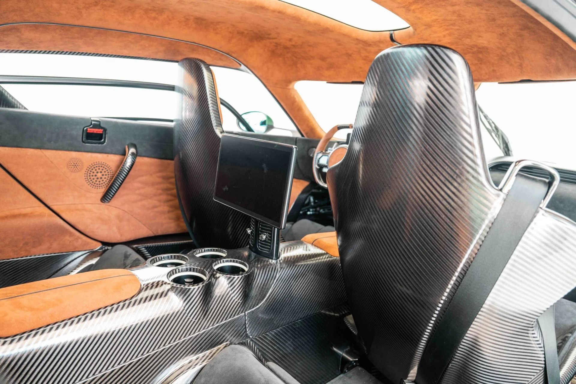mph023_379296023_New_2023_KOENIGSEGG_GEMERA_1712620729_80a02e90b6