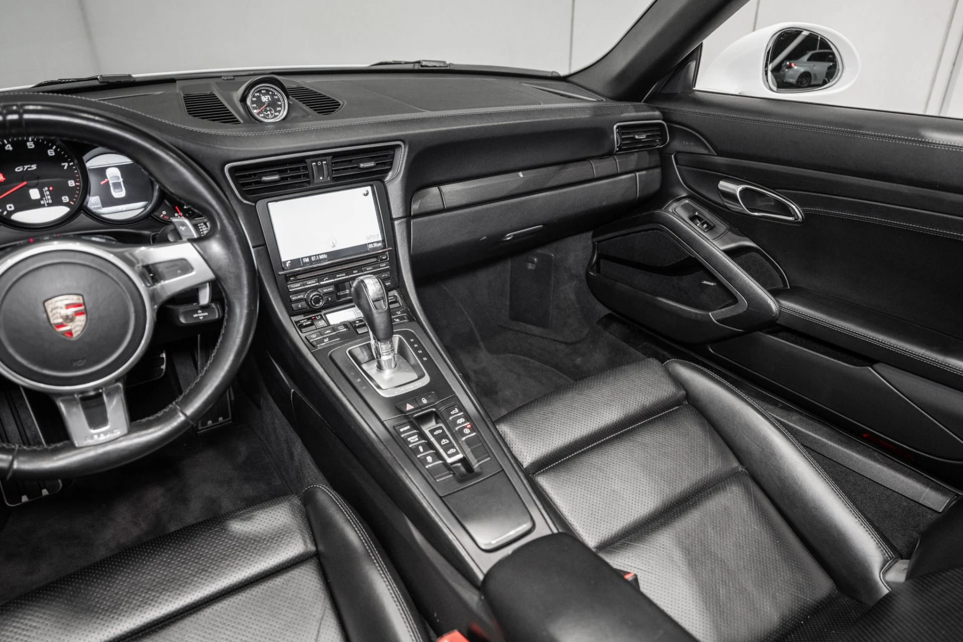 mph023_3794839651_Used_2016_Porsche_911_Carrera_GTS_1766505219_721042ca01