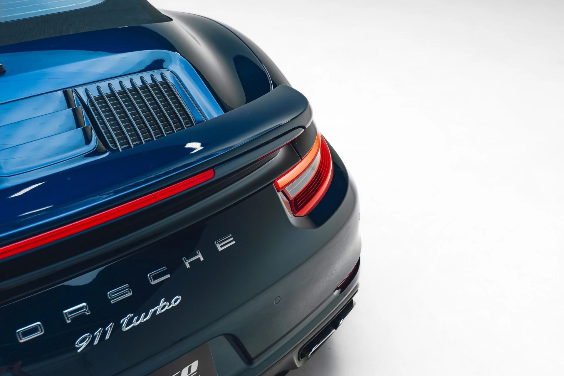 mph023_3795321897_Used_2019_Porsche_911_Turbo_1781652580_d575a35133