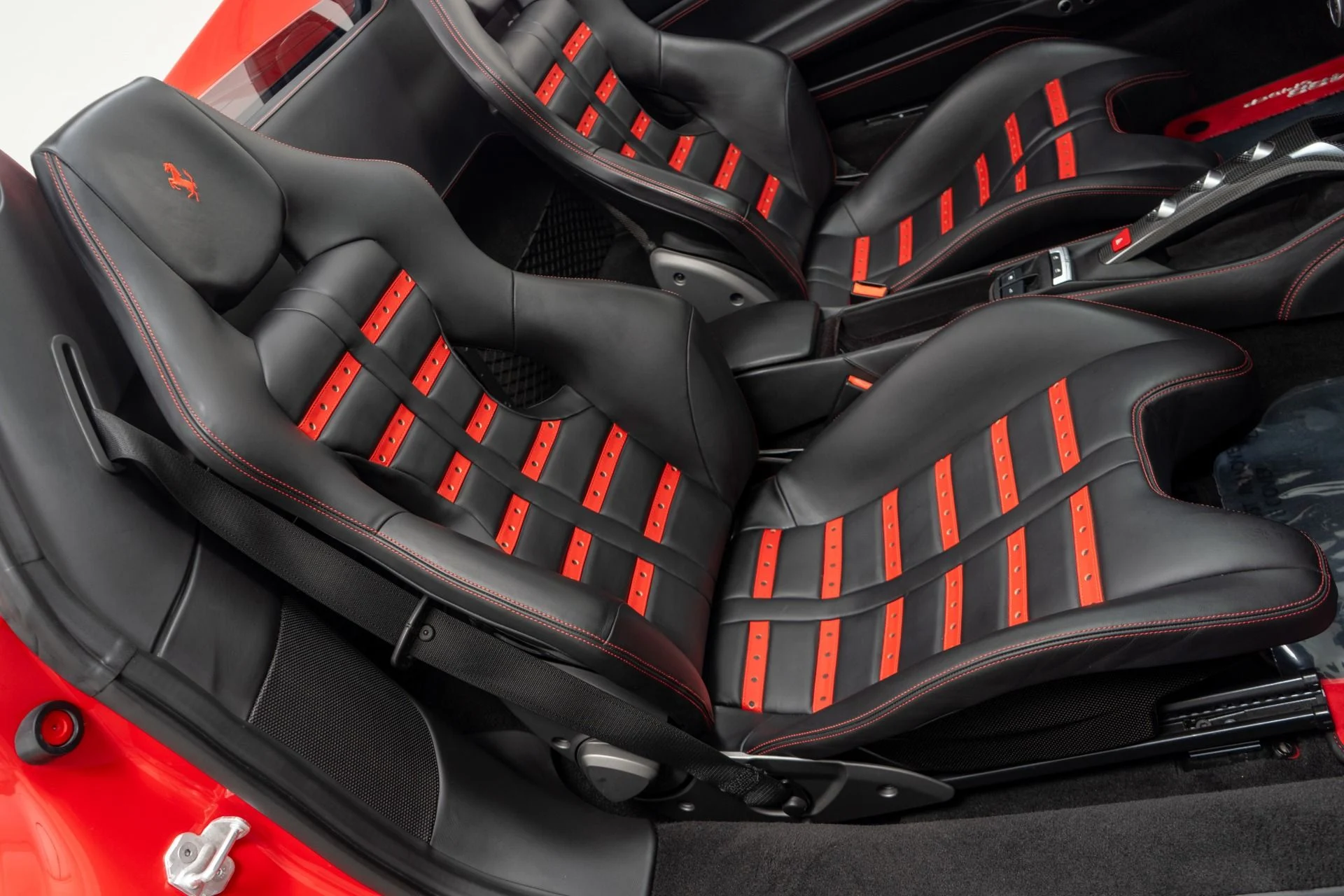 mph023_3800444491_Used_2017_Ferrari_488_Spider_1776892086_e2a873f616