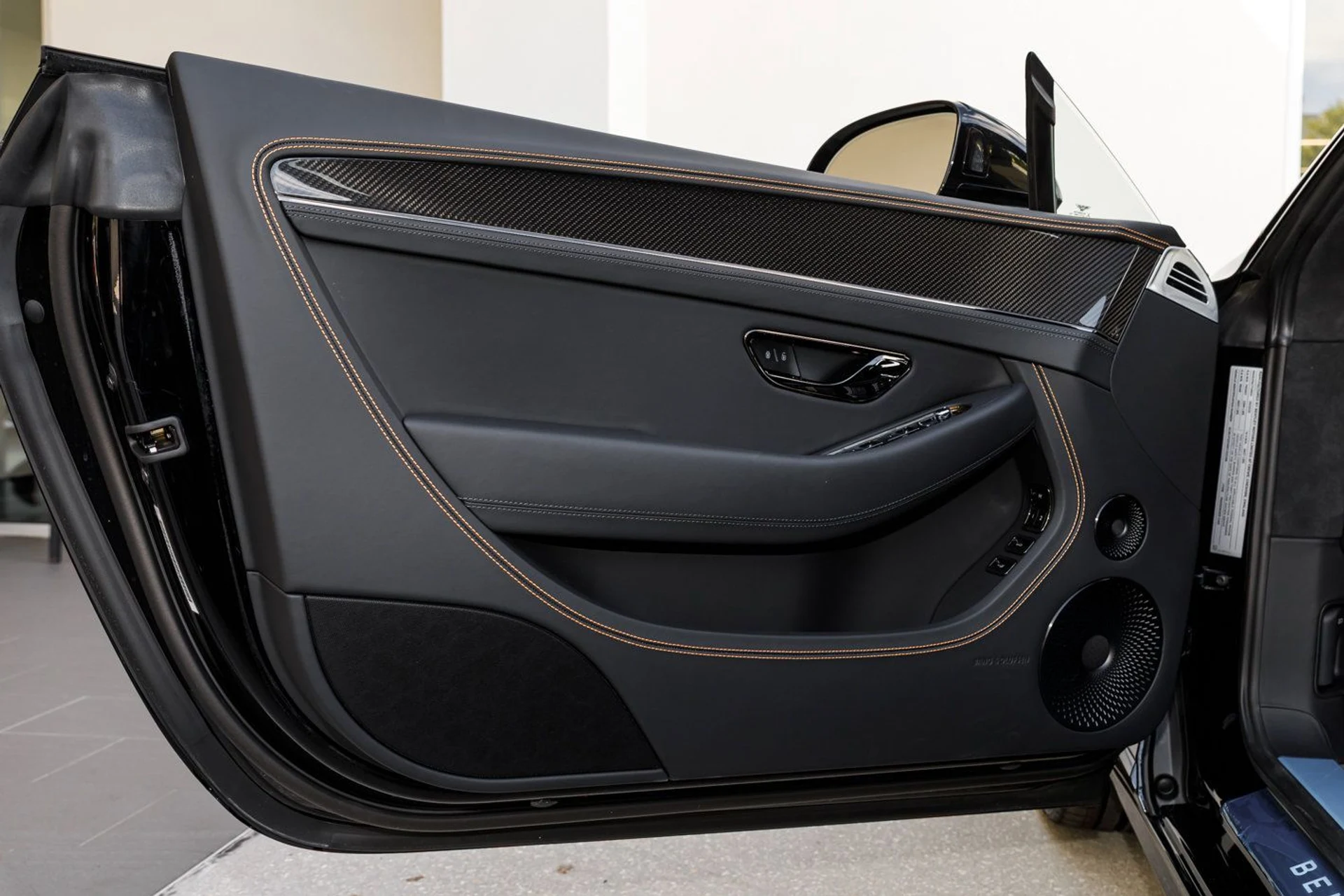 mph023_3803346106_5da3e405dc5484d6d9532ea3cf5ed626x_f7094d9352