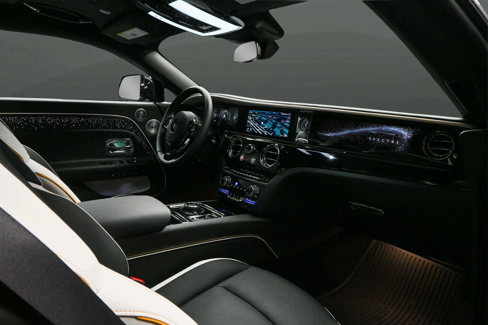 mph023_3807585646_a810caa5_7e17_42b4_ab66_27276317bdd1_202520_Rolls_Royce20_Spectre20282503029_24_3e6aa48157