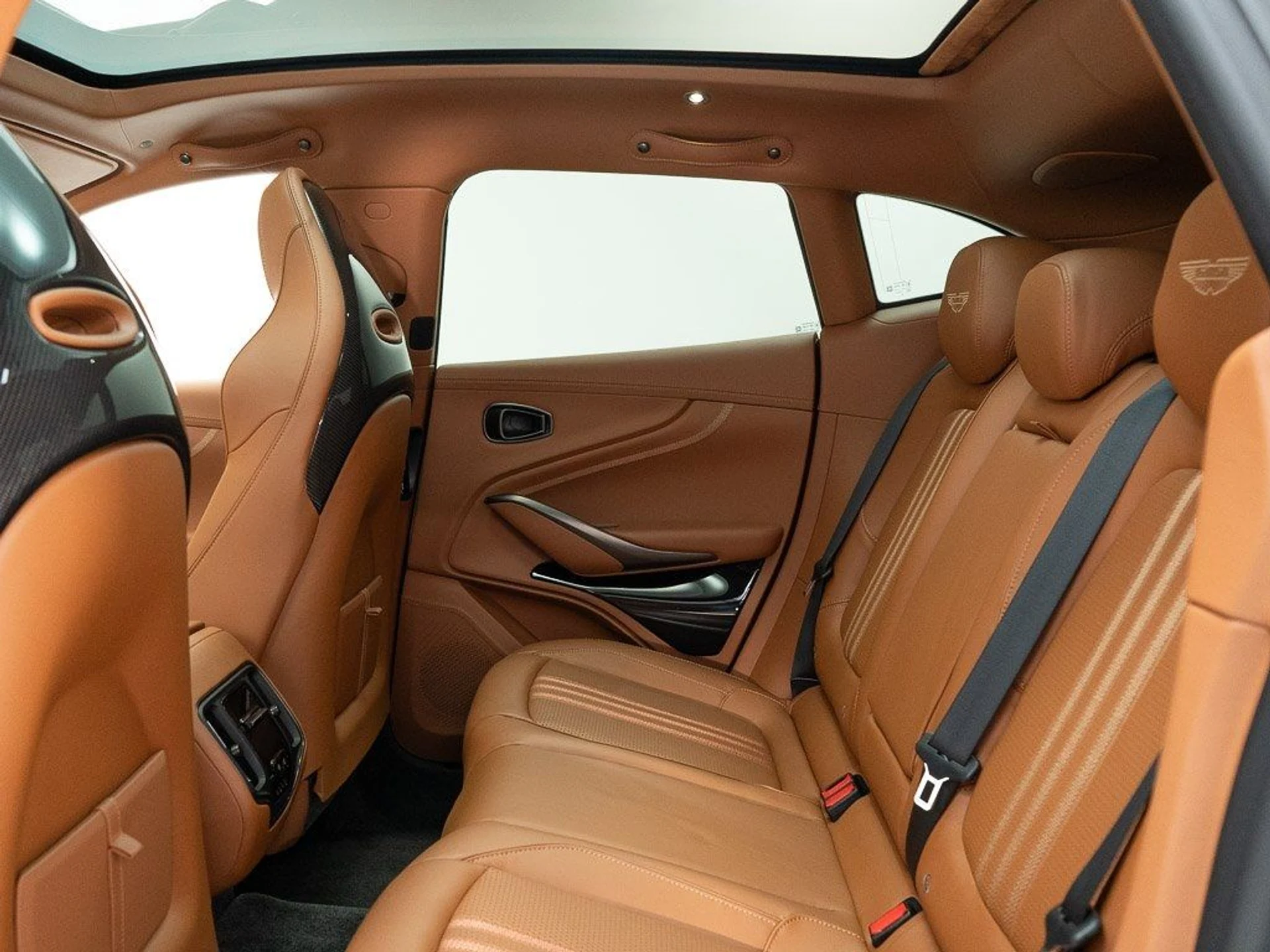 mph023_380771319_907e0814982e3551ccb7521a9fe22c6d_9bec31a6e0