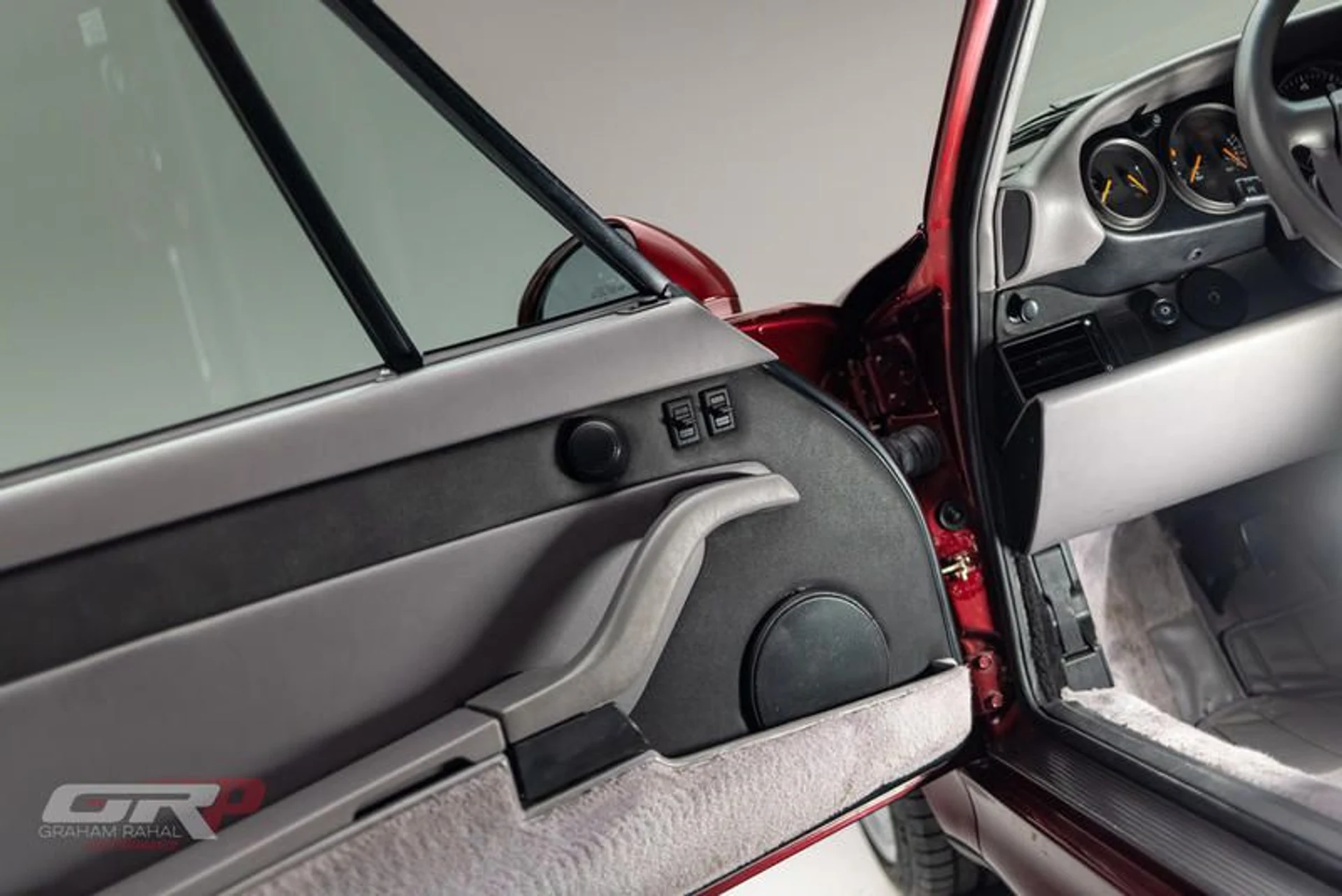 mph023_3812366376_306_F94_E1_4_A58_43_C5_B49_A_CDAC_1_C40_F6_F6_48d57d61ec