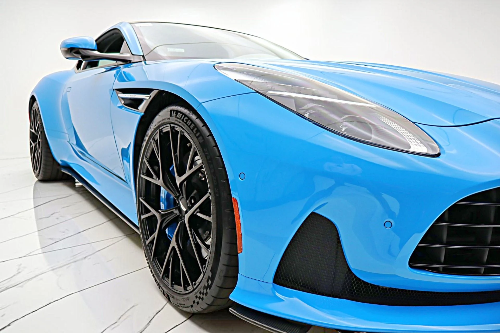 mph023_3817347964_Used_2024_Aston_Martin_DB_12_Coupe_LEASE_OPTIONS_AVAILABLE_2cb0d3a096