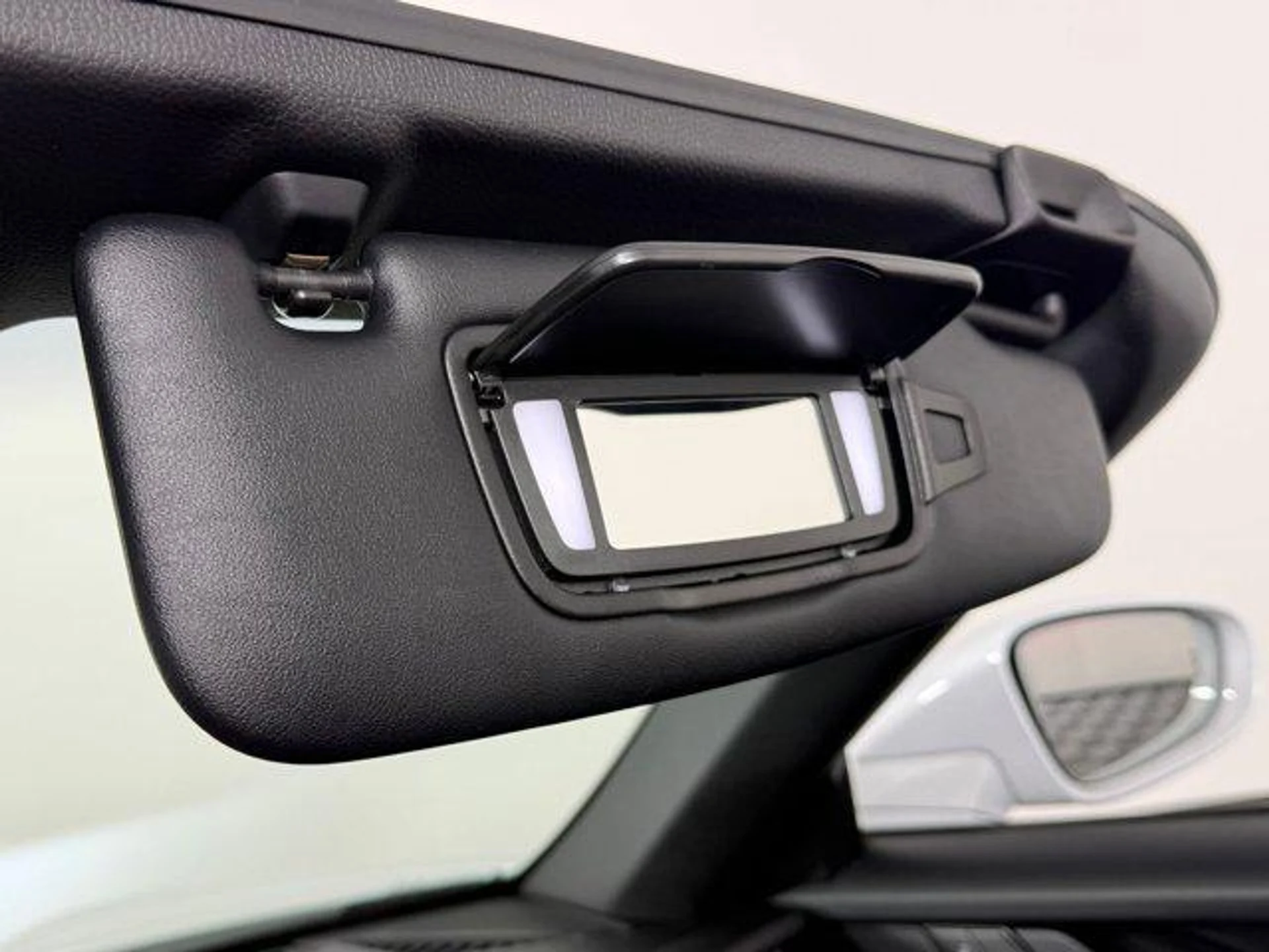 mph023_382219376_y_T_Rhn_Wiw_Zqc_Q_Gc_Des_Me_Niru_VX_8_d462d16459